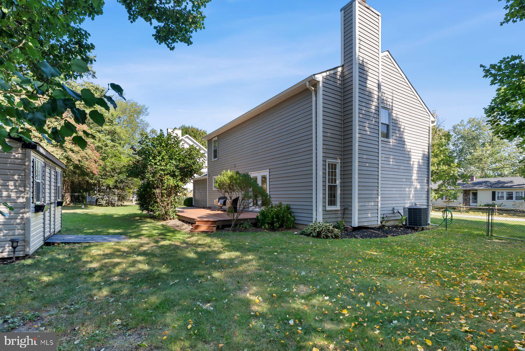 SAUNDERS POINT - Residential