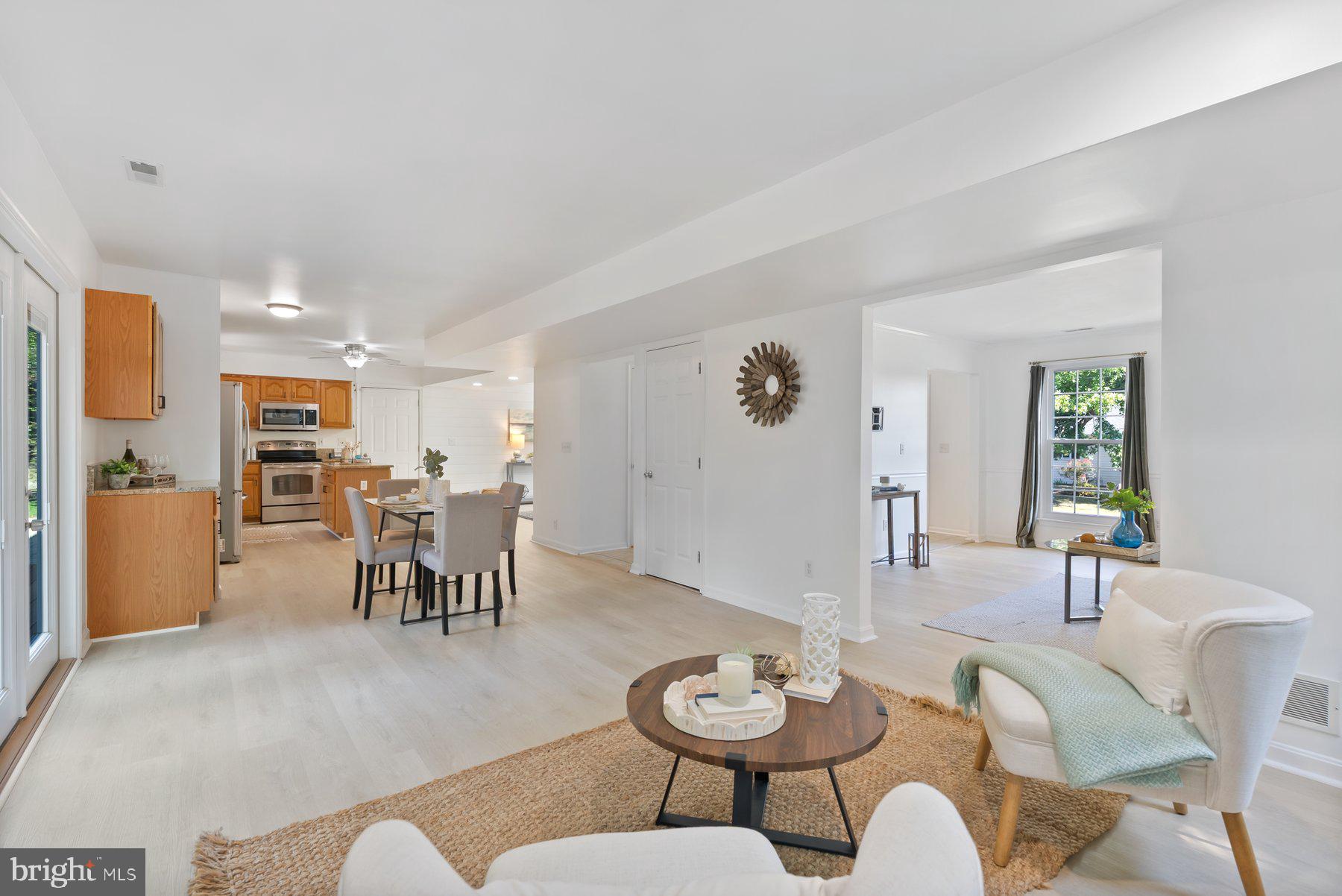 SAUNDERS POINT - Residential