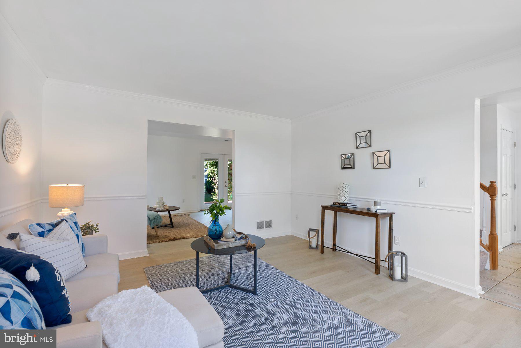 SAUNDERS POINT - Residential