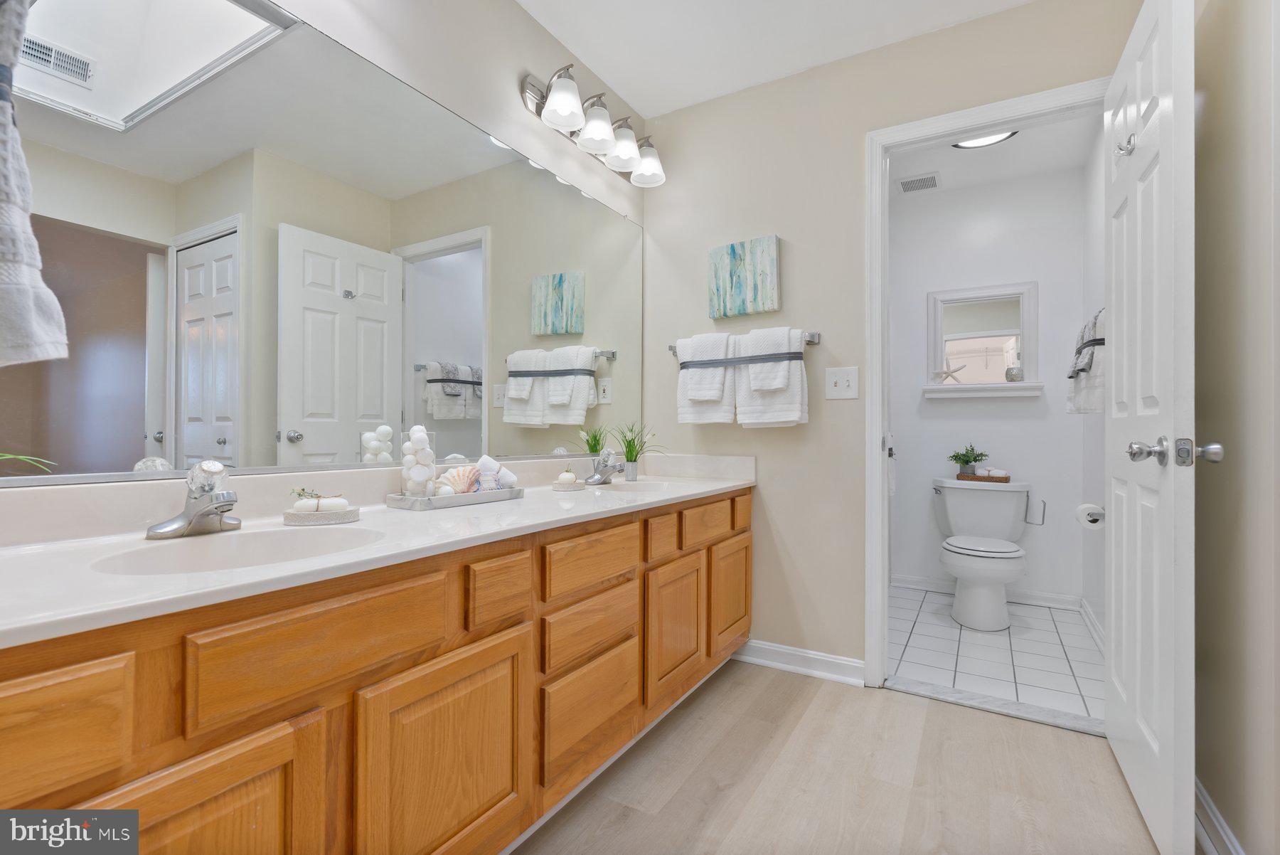 SAUNDERS POINT - Residential