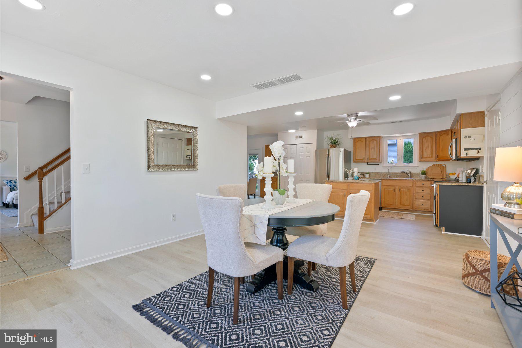 SAUNDERS POINT - Residential