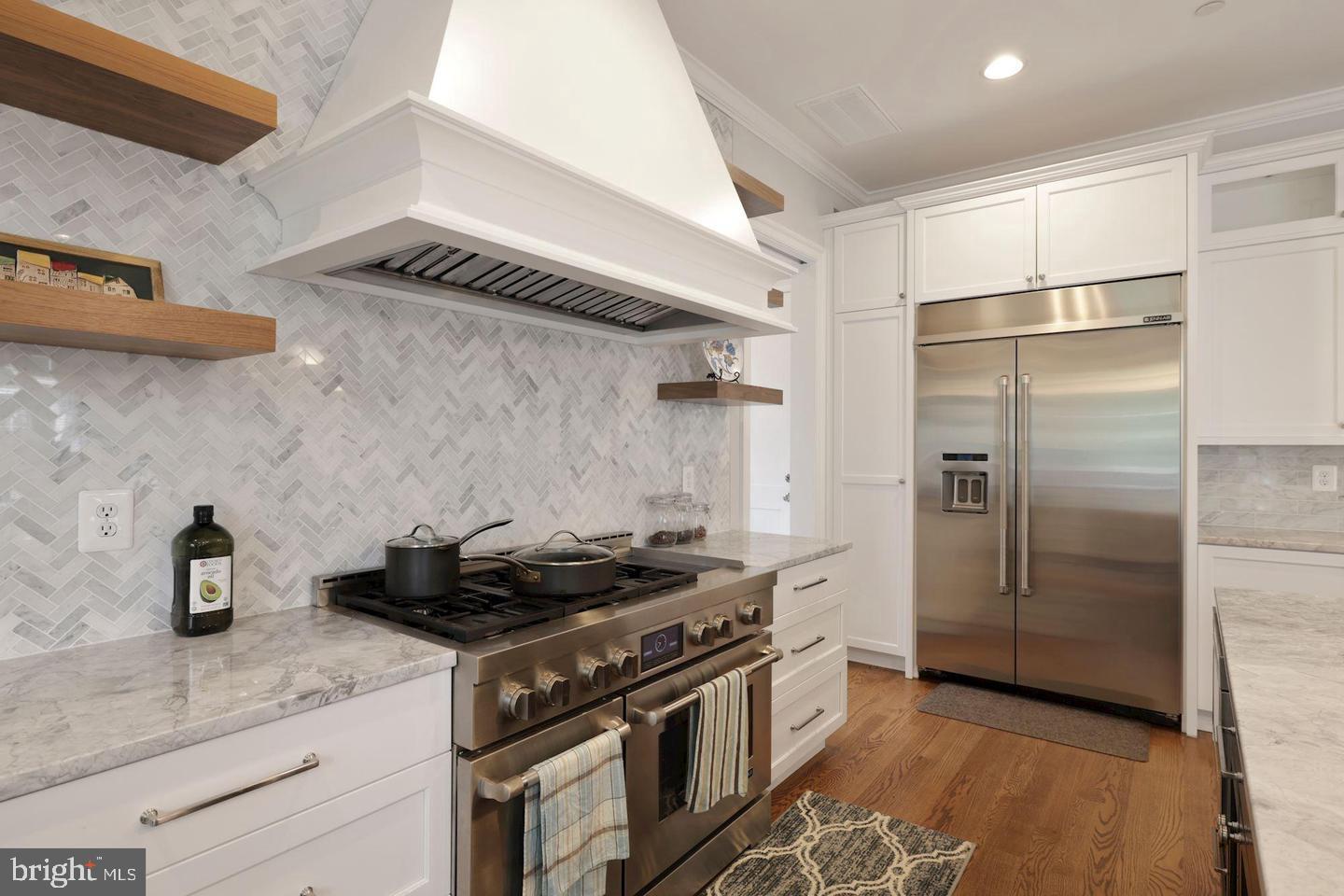 LANDON WOODS - Residential Lease