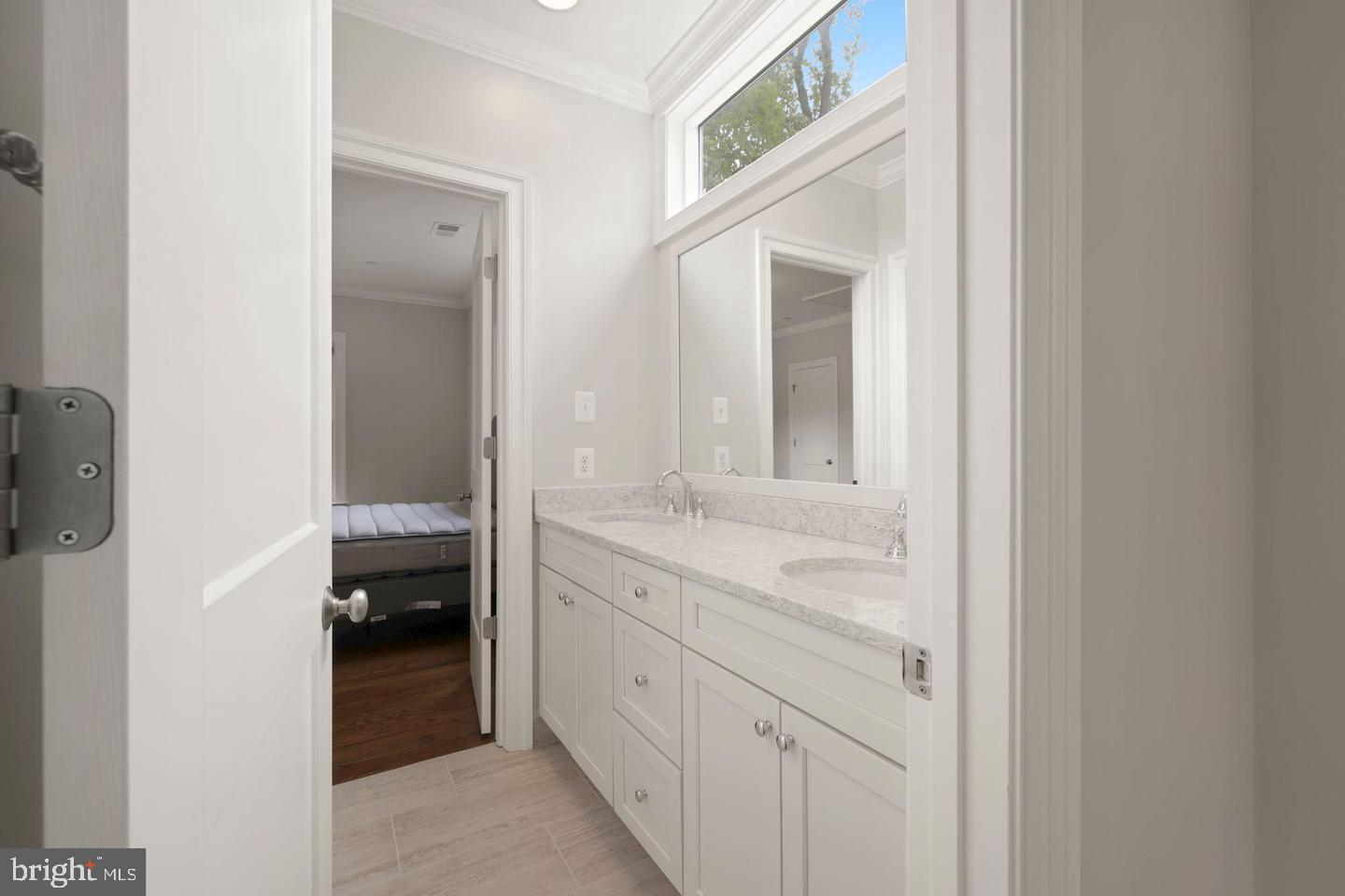 LANDON WOODS - Residential Lease