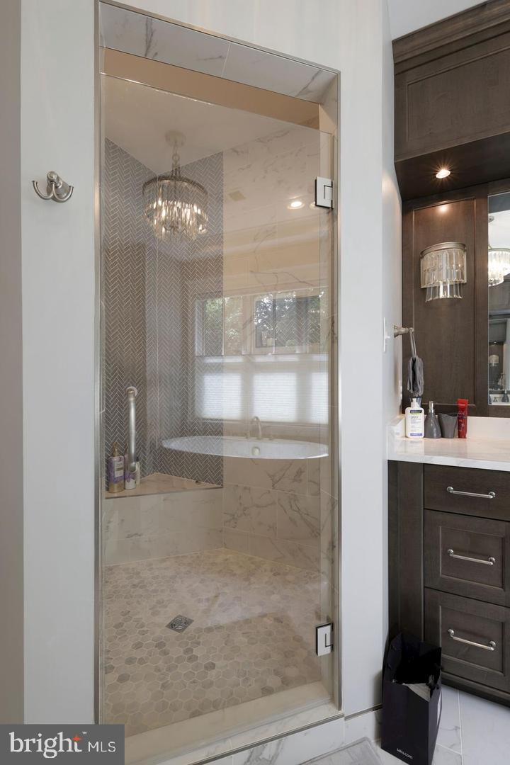 LANDON WOODS - Residential Lease