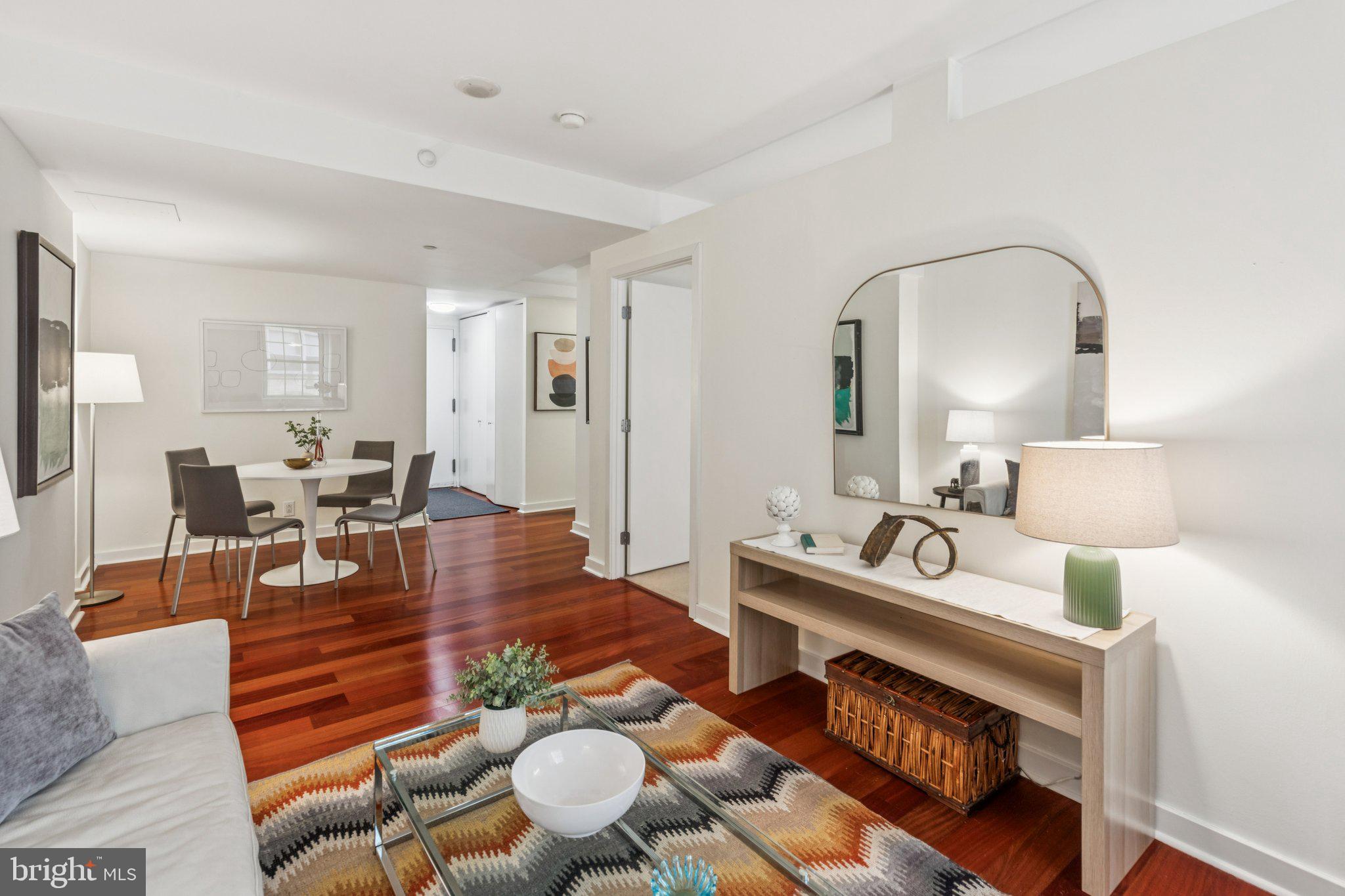 RITTENHOUSE SQUARE - Residential