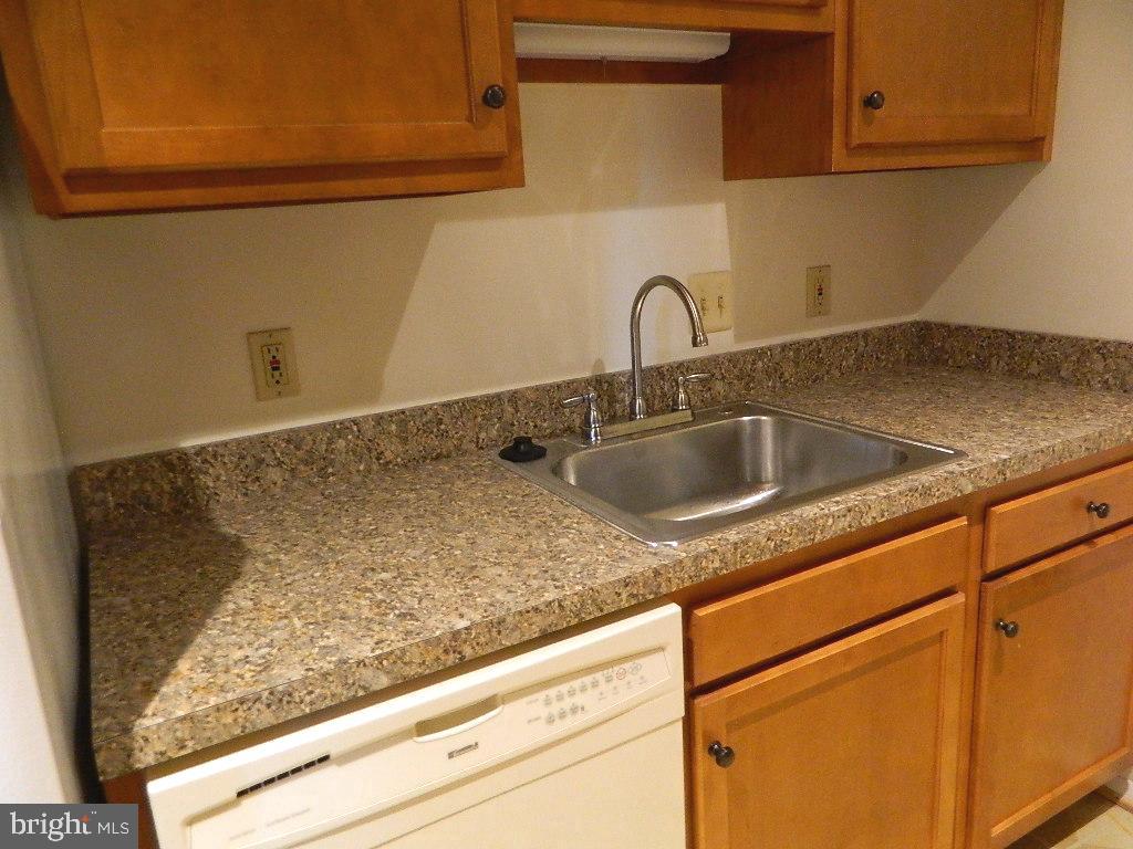 SUMMER RIDGE CODM - Residential Lease