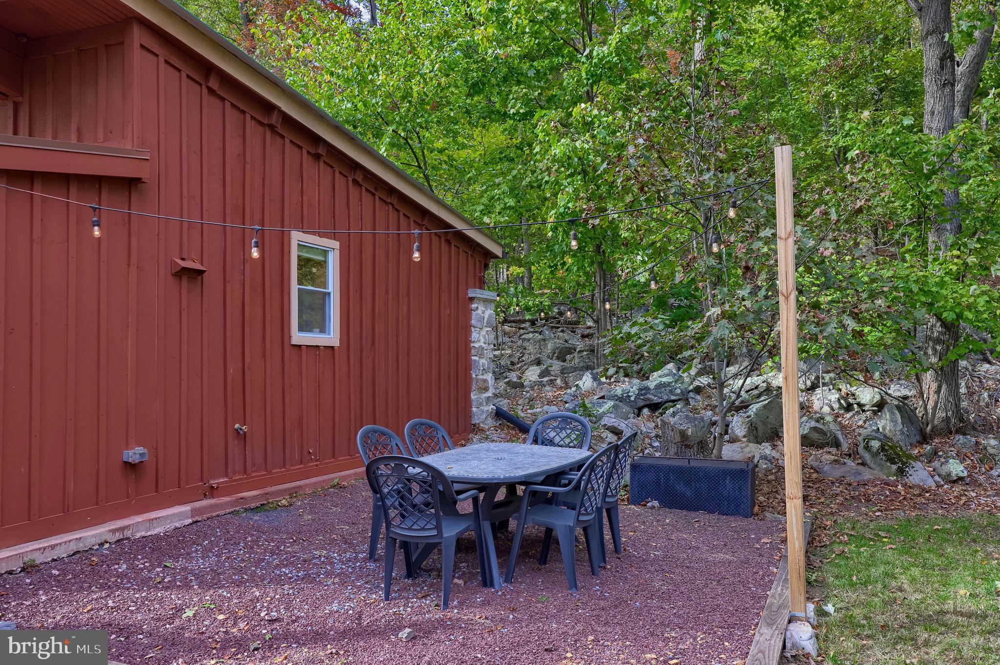 ARROWPOINT ESTATES - Residential