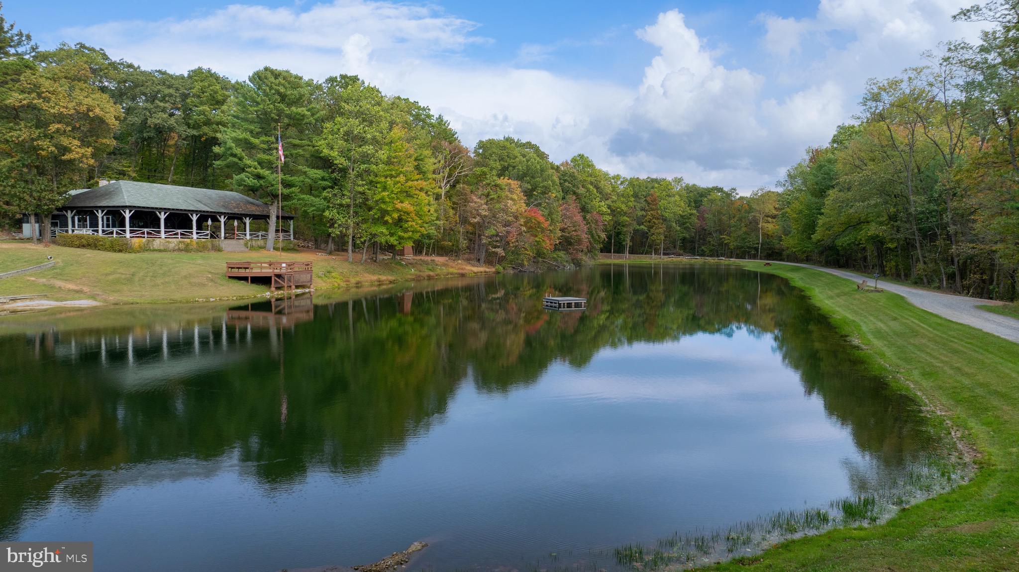 ARROWPOINT ESTATES - Residential