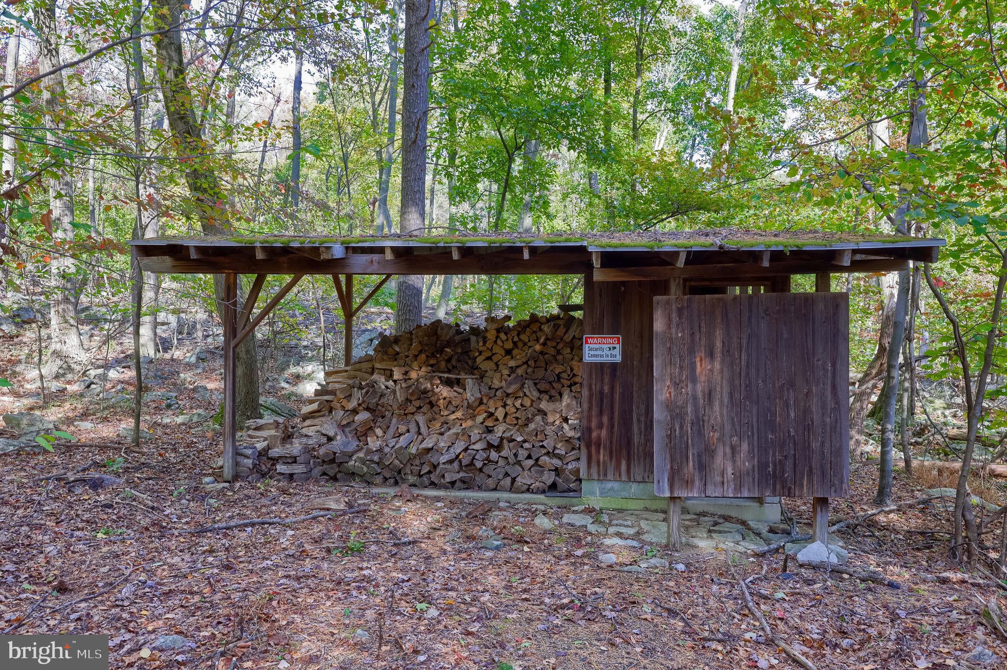 ARROWPOINT ESTATES - Residential