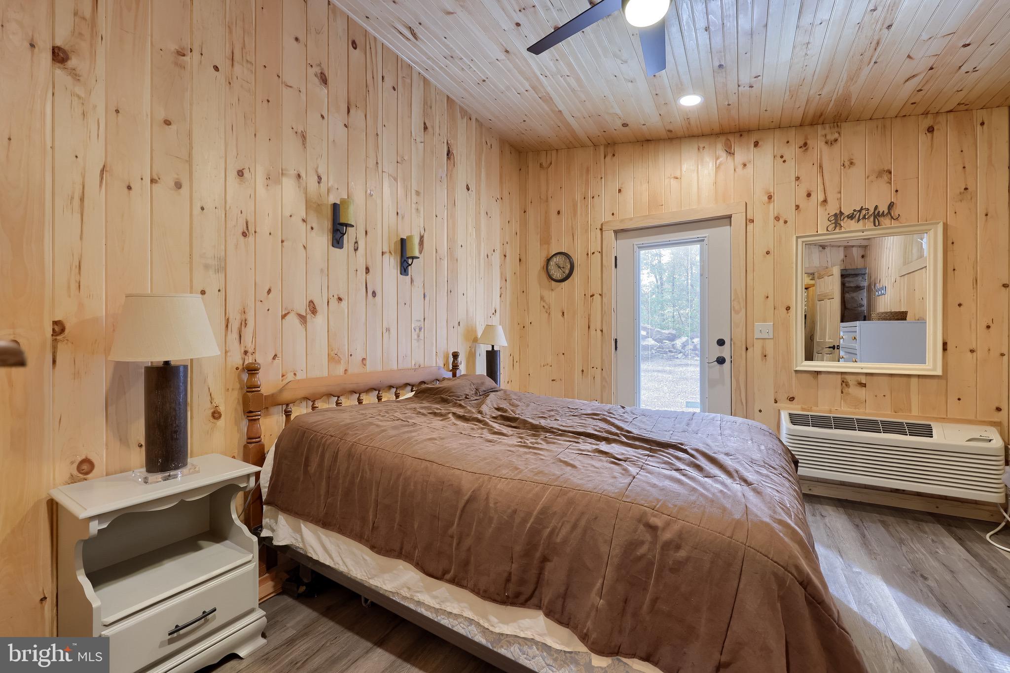 ARROWPOINT ESTATES - Residential