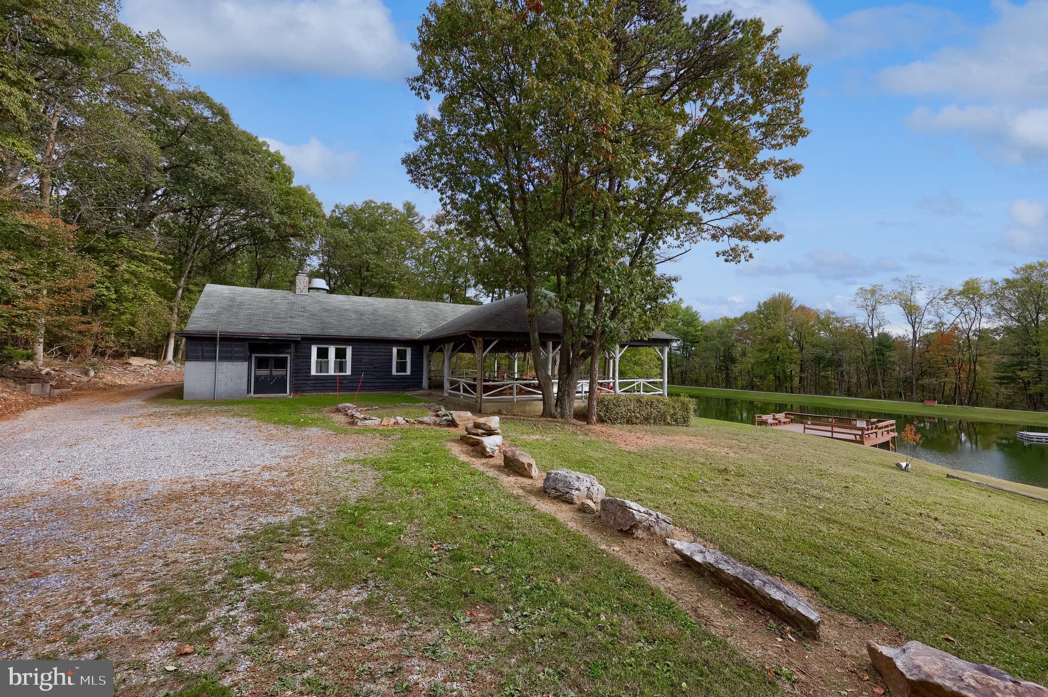 ARROWPOINT ESTATES - Residential