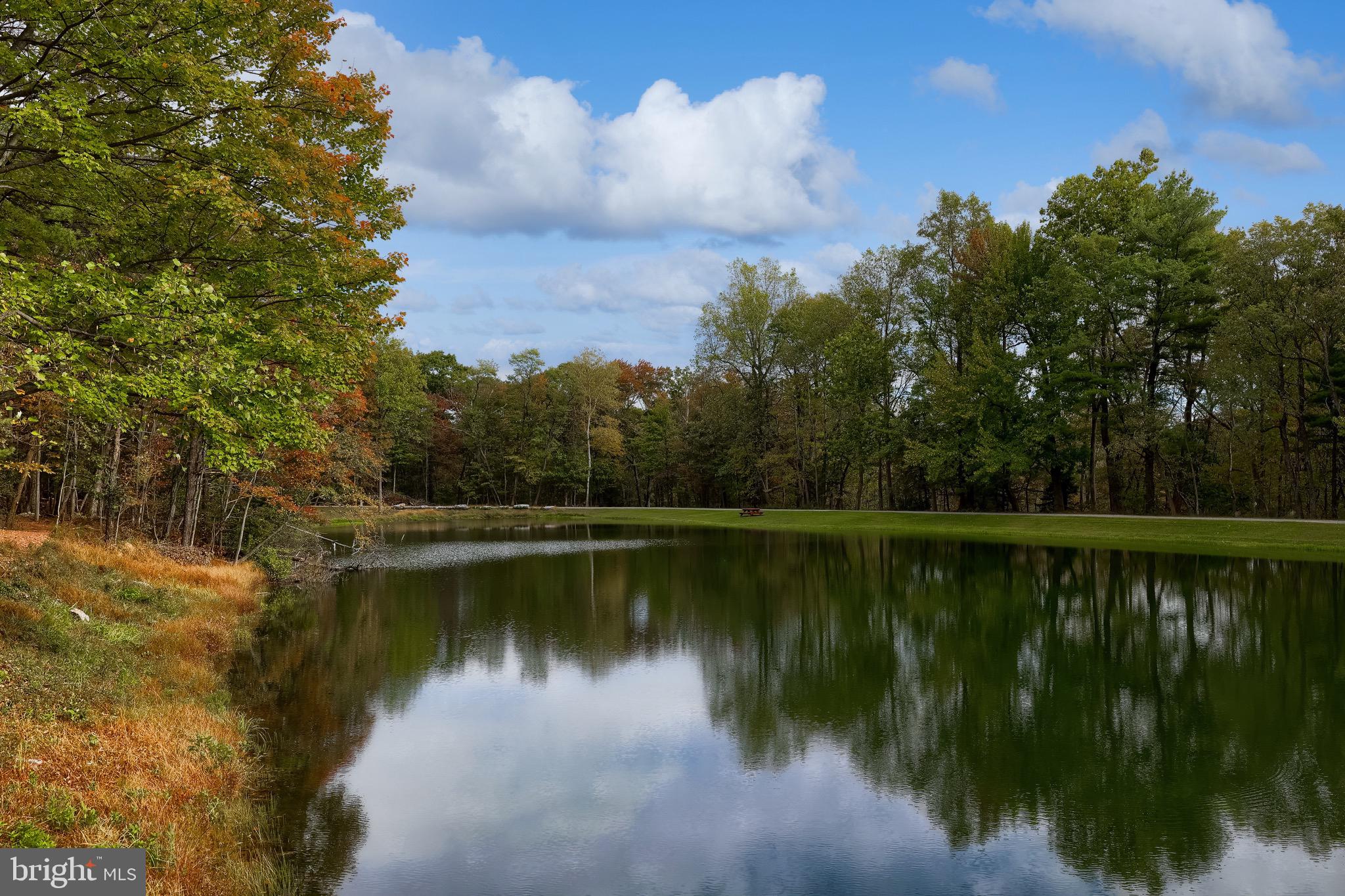 ARROWPOINT ESTATES - Residential