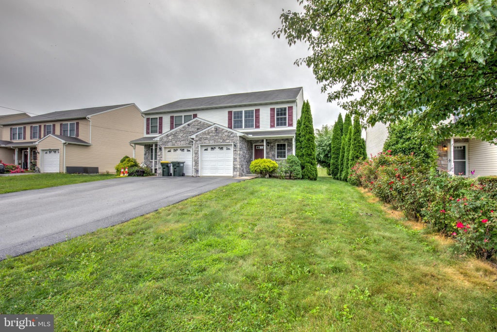Photo of 124 E Broad Street, NEW HOLLAND, PA 17557 (MLS # PALA2093186)