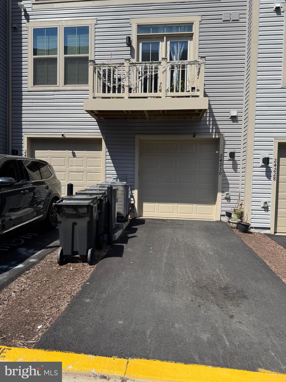 ARCOLA TOWN CENTER - Residential