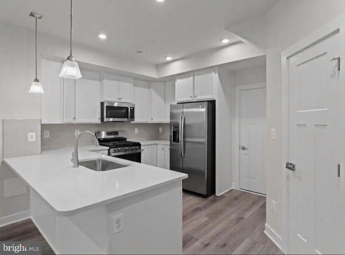 ARCOLA TOWN CENTER - Residential