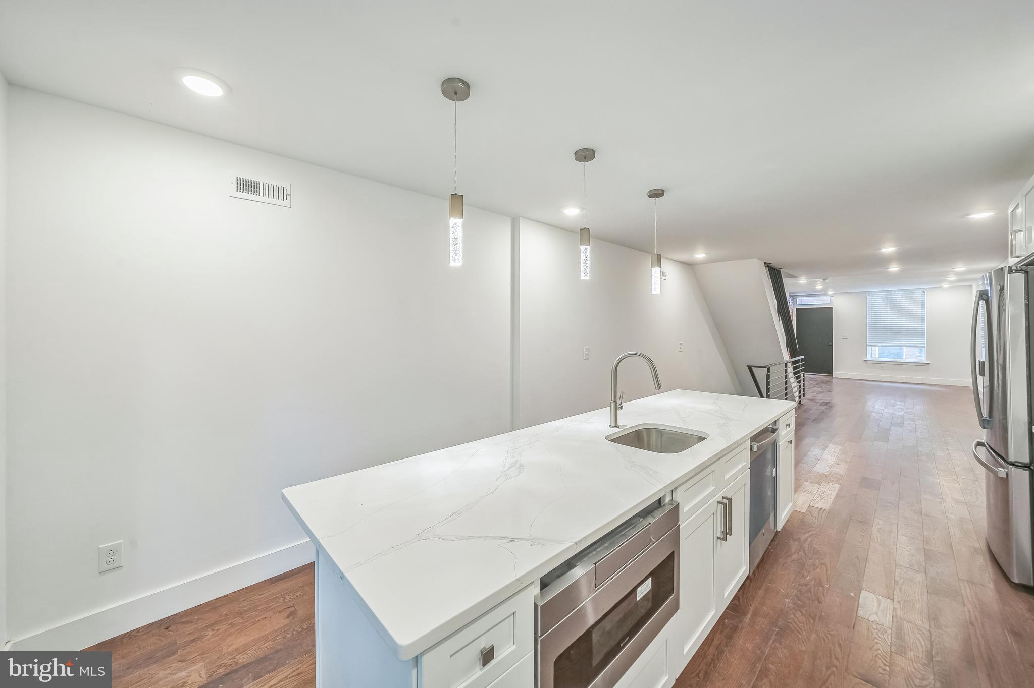 POINT BREEZE - Residential