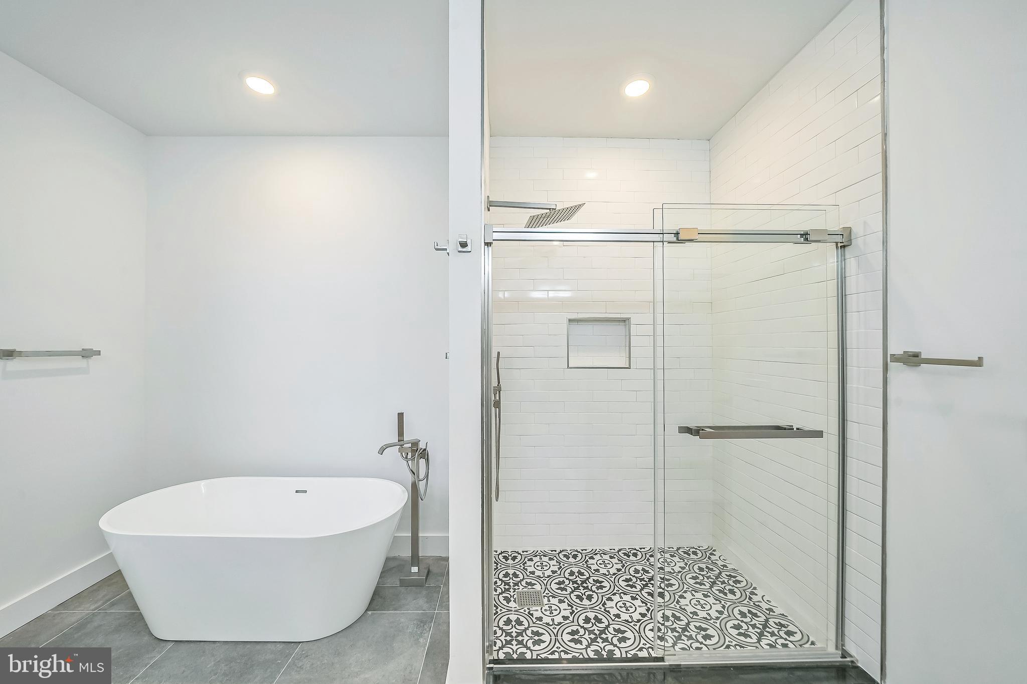 POINT BREEZE - Residential