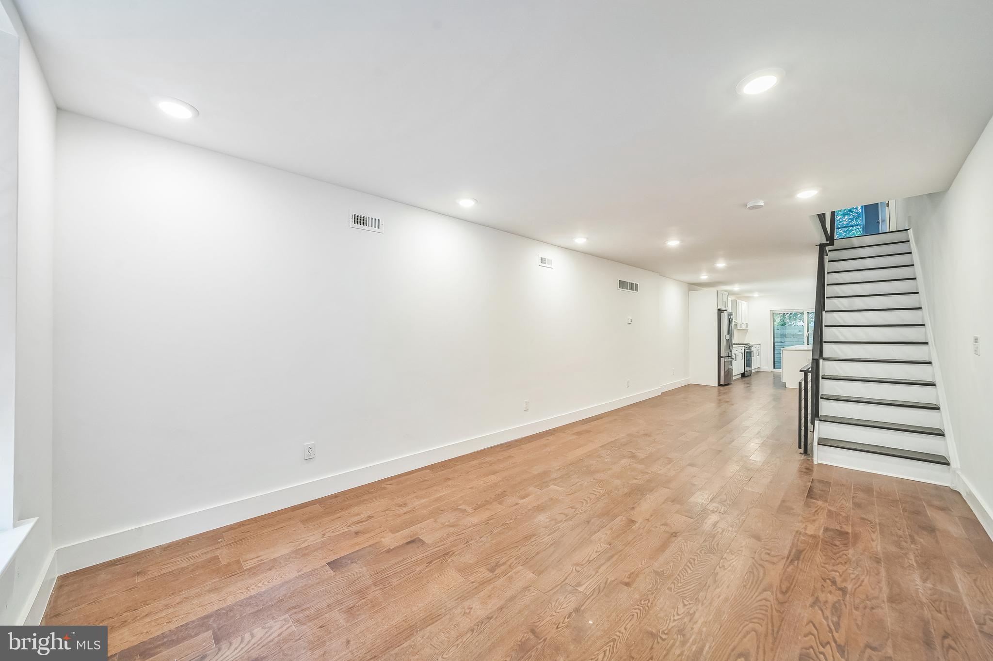 POINT BREEZE - Residential