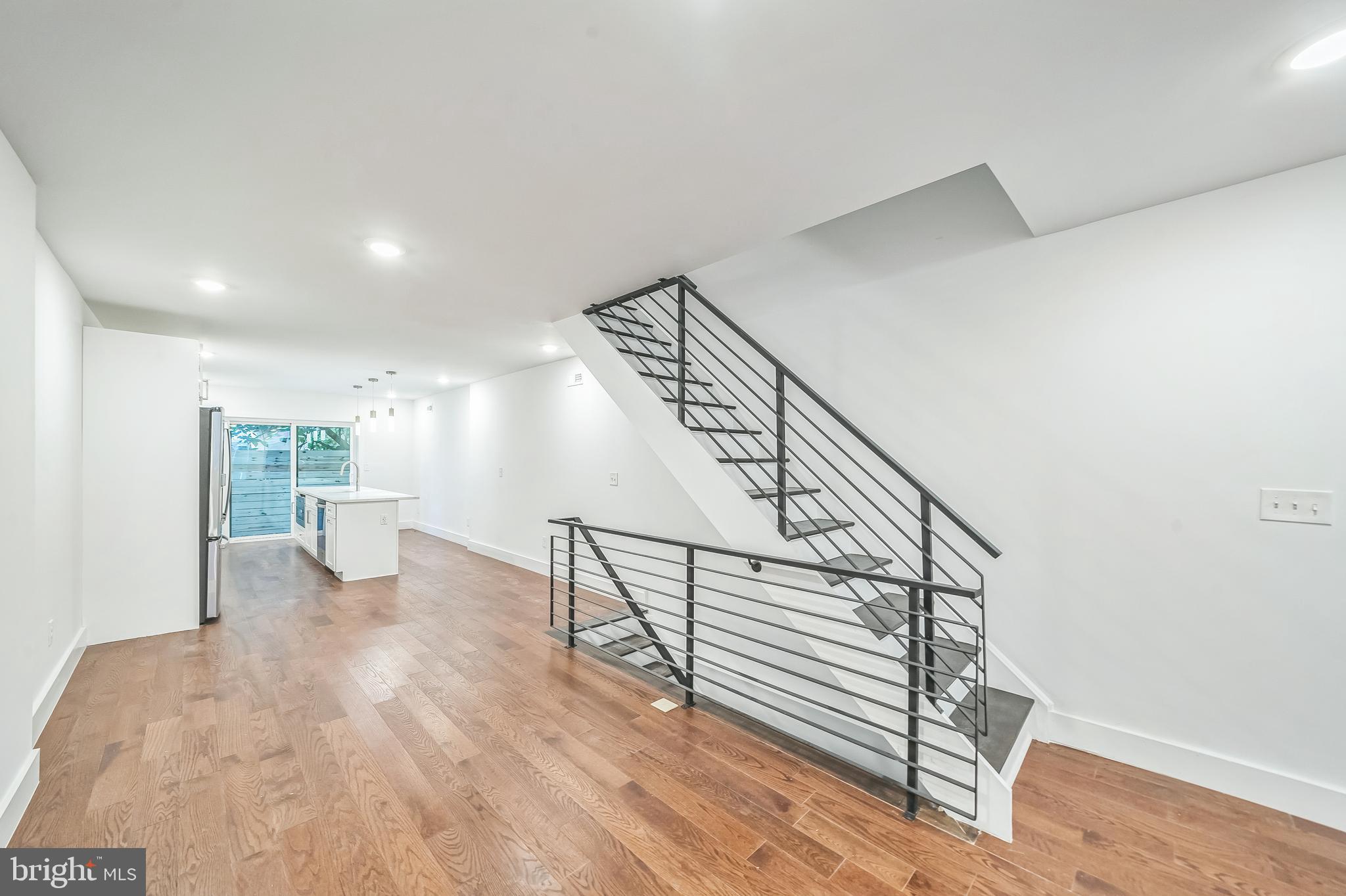POINT BREEZE - Residential