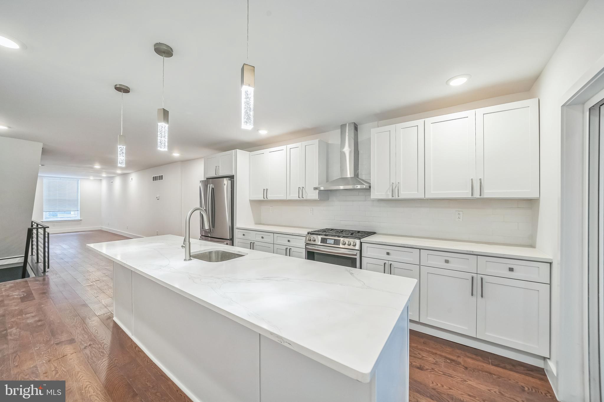 POINT BREEZE - Residential