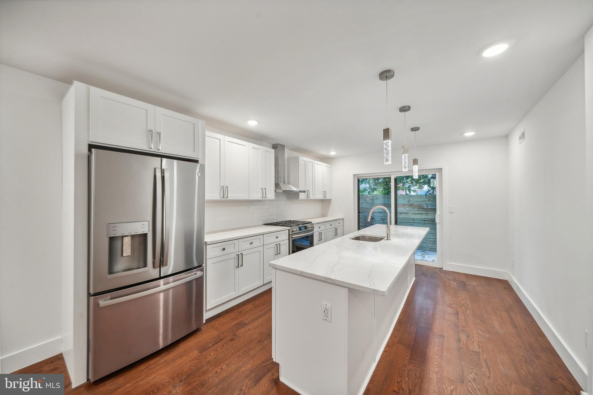 POINT BREEZE - Residential