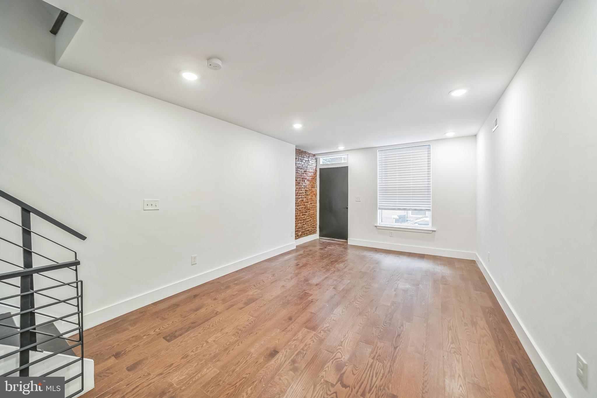 POINT BREEZE - Residential