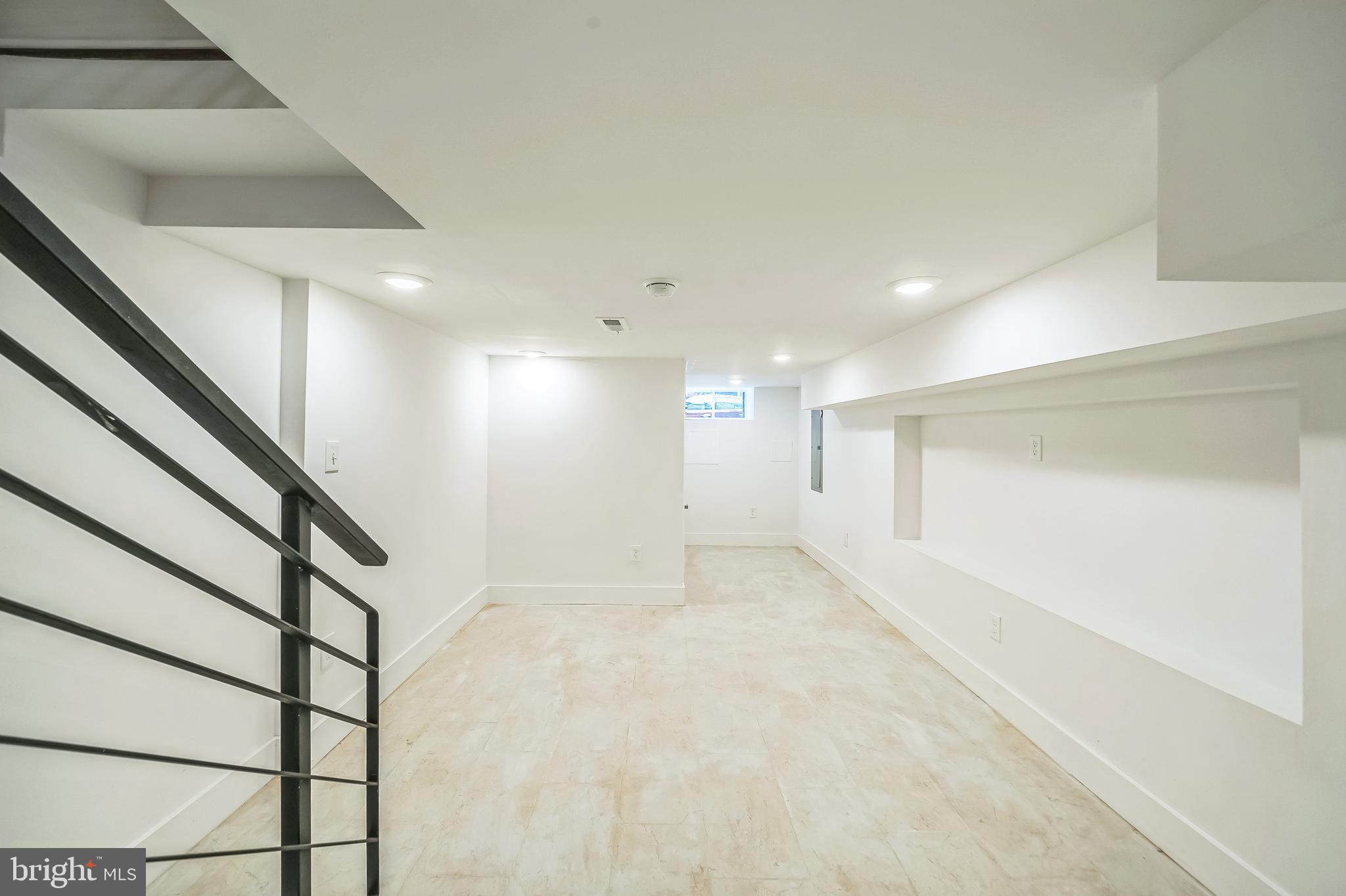 POINT BREEZE - Residential