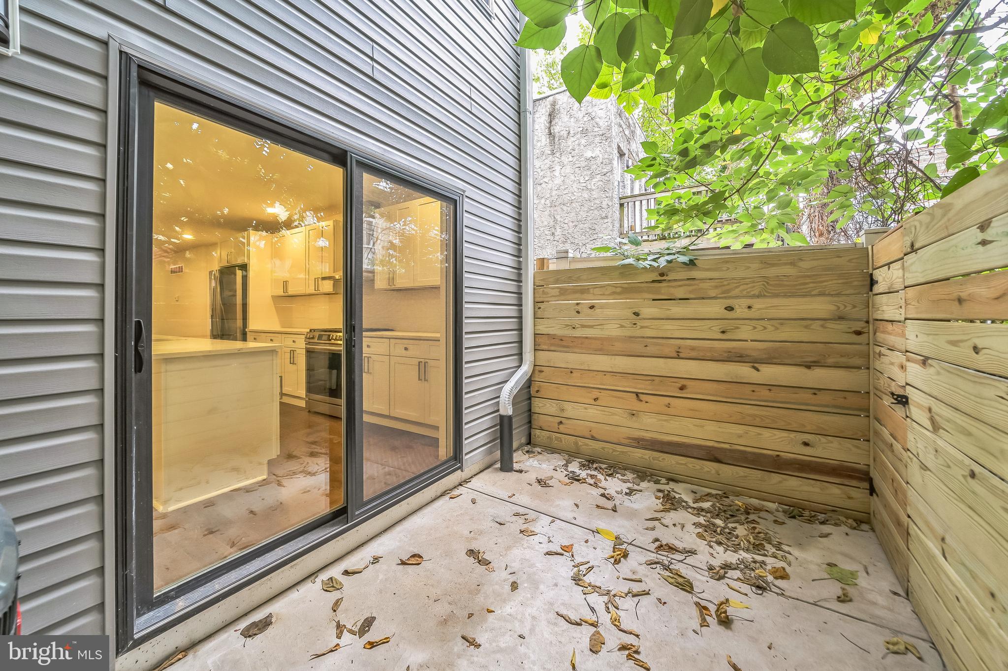 POINT BREEZE - Residential