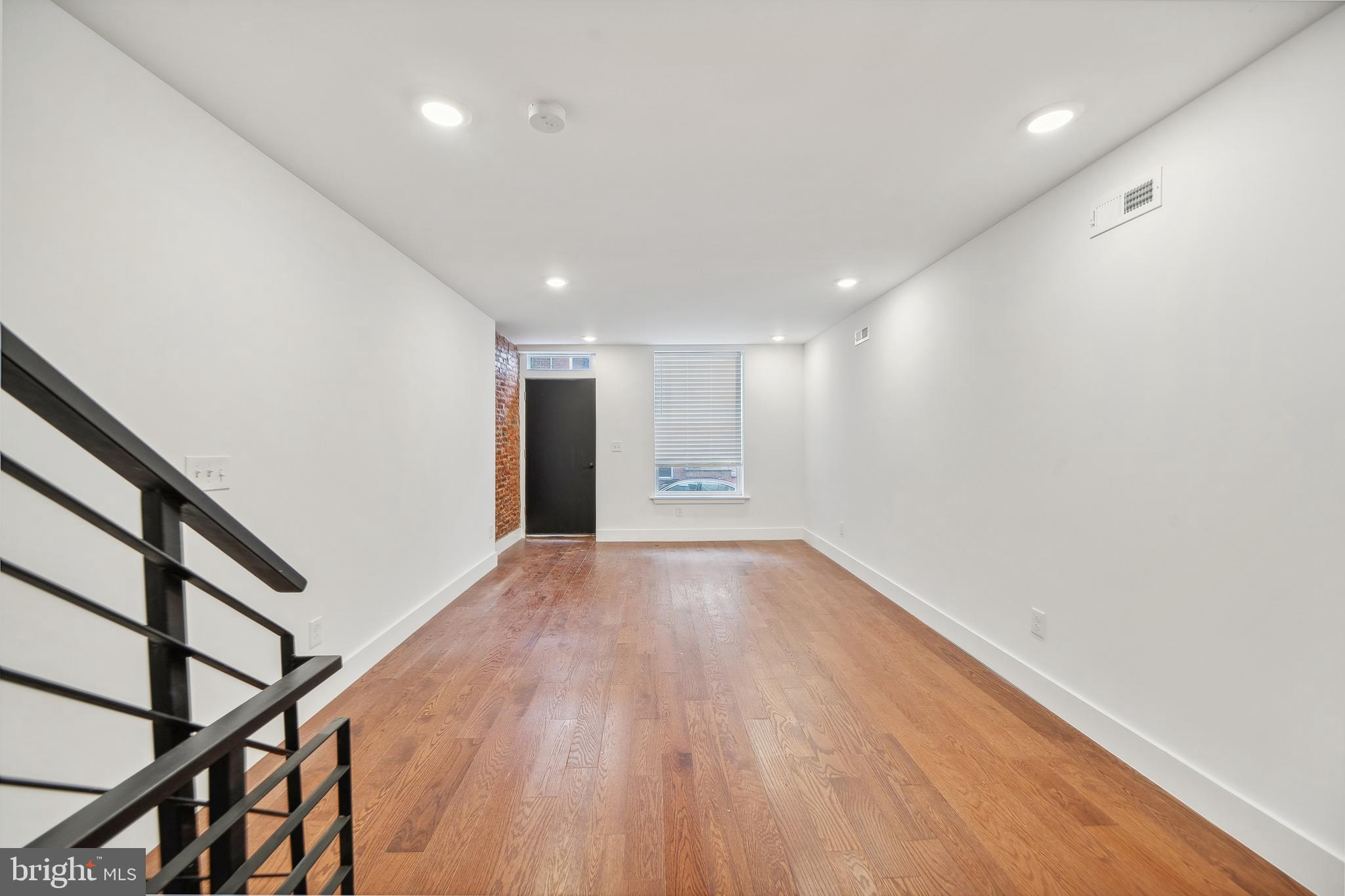 POINT BREEZE - Residential
