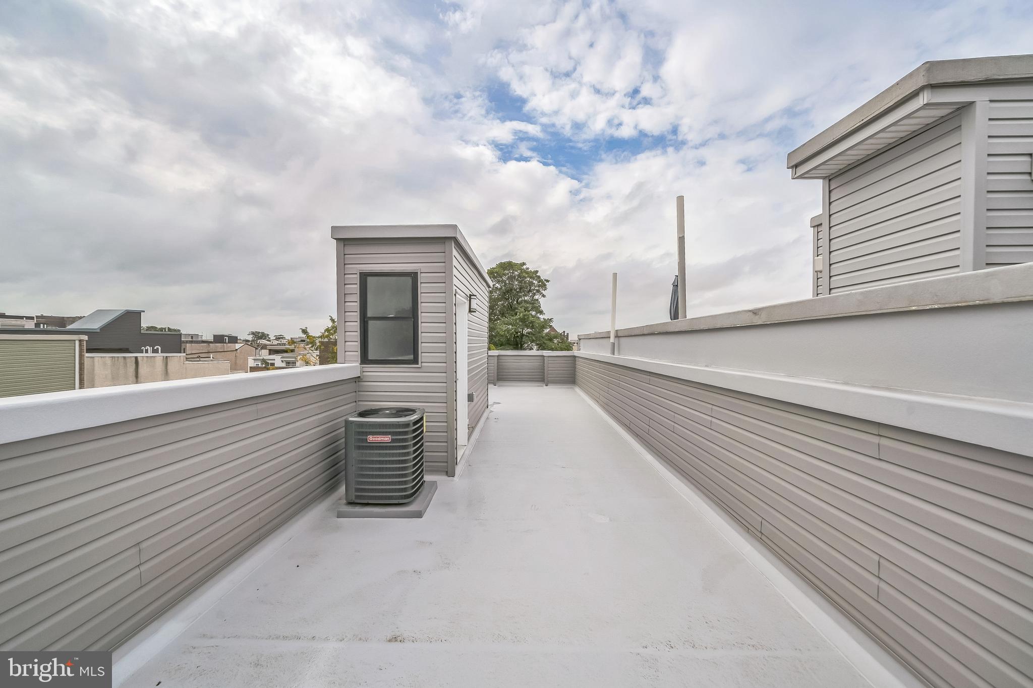 POINT BREEZE - Residential
