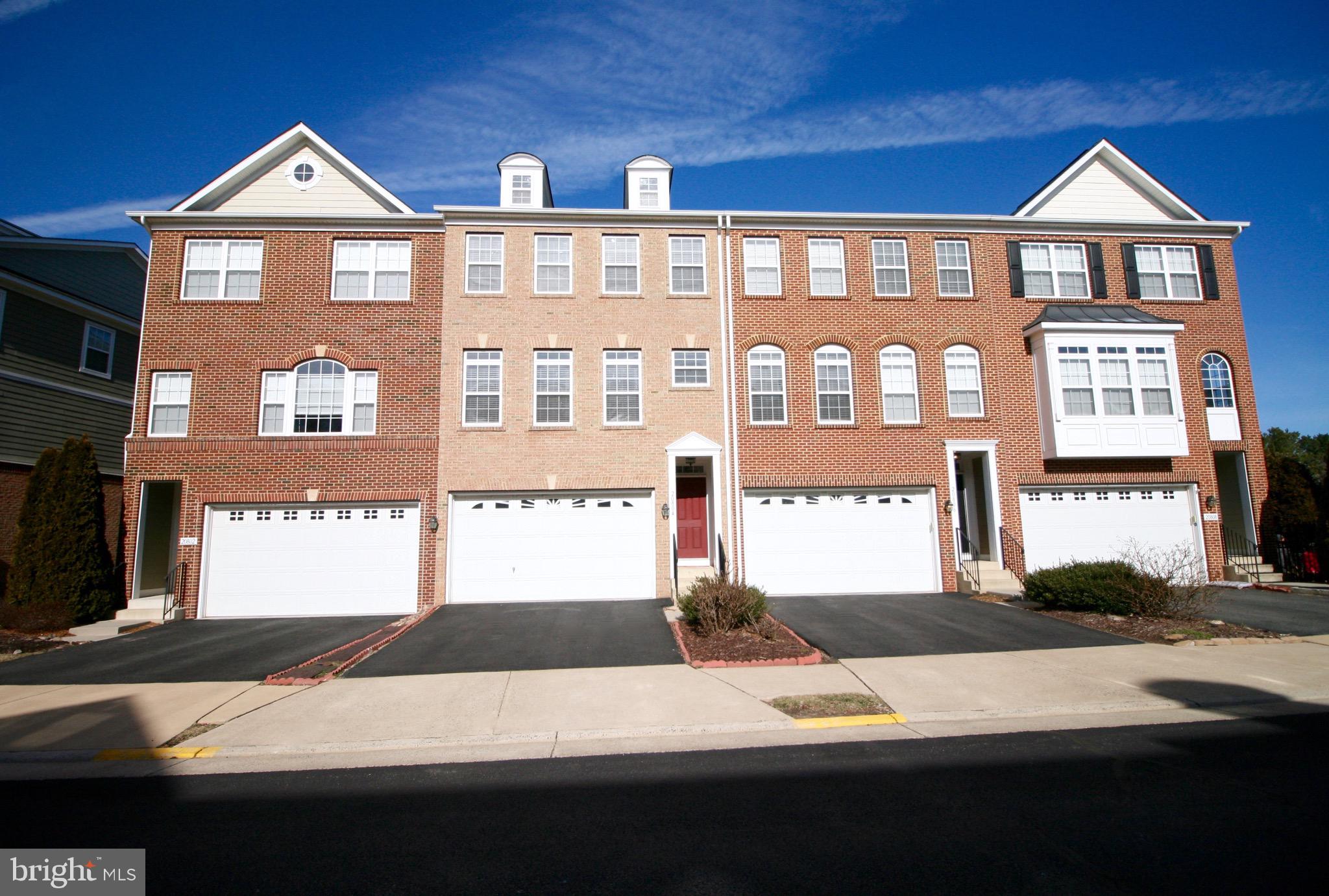 GOOSE CREEK VILLAGE SOUTH - Residential Lease