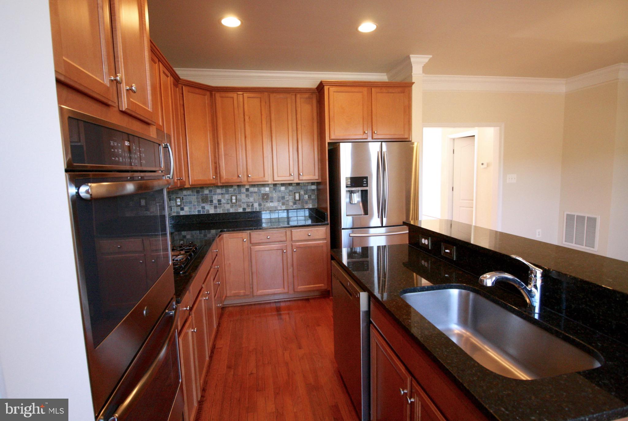 GOOSE CREEK VILLAGE SOUTH - Residential Lease