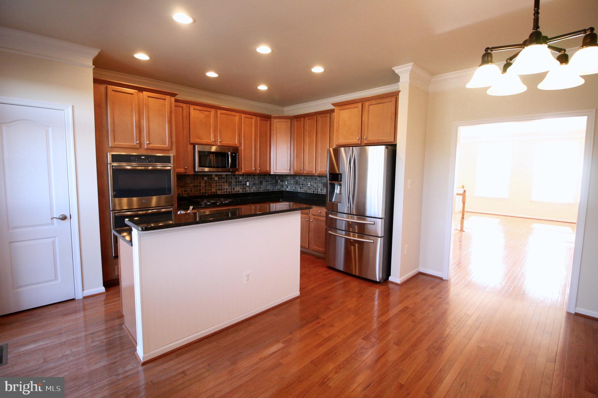 GOOSE CREEK VILLAGE SOUTH - Residential Lease