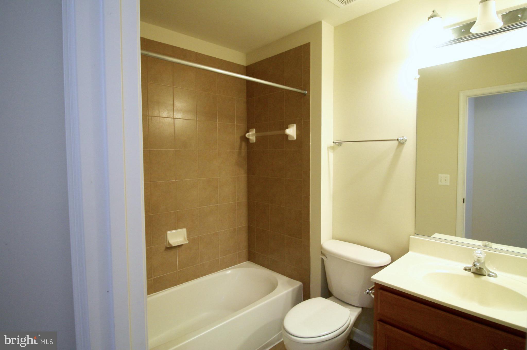 GOOSE CREEK VILLAGE SOUTH - Residential Lease