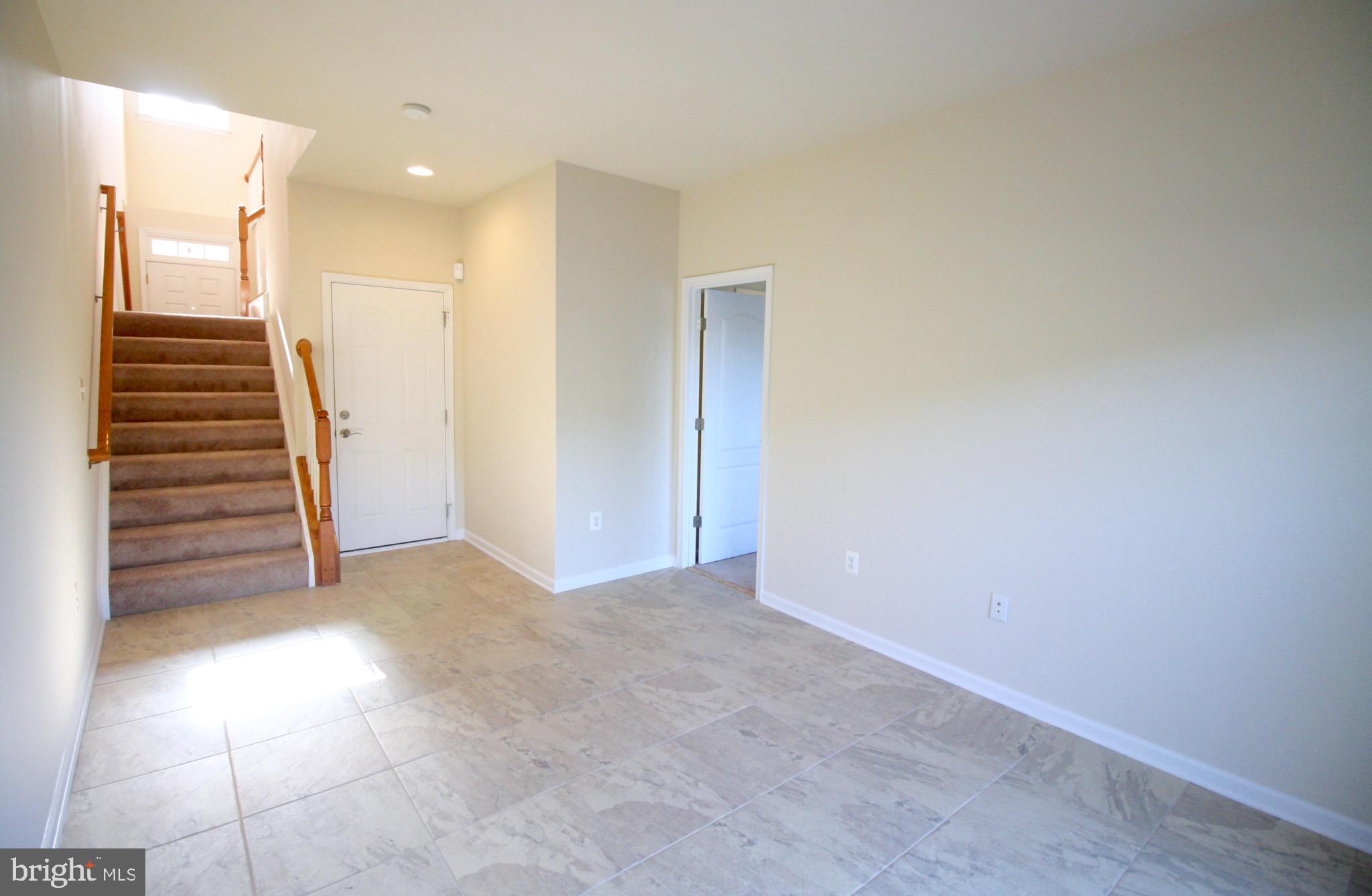 GOOSE CREEK VILLAGE SOUTH - Residential Lease