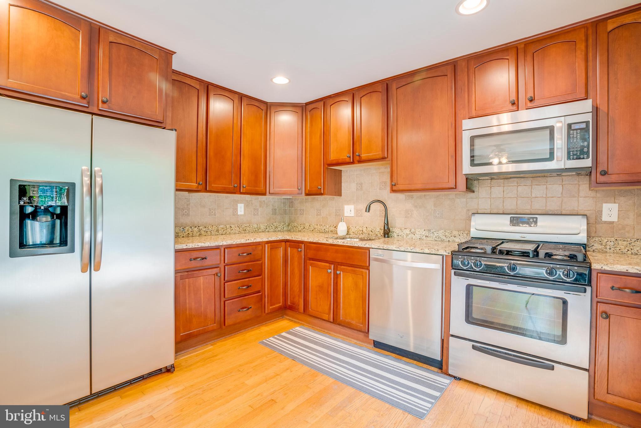 DEEPWOOD - Residential