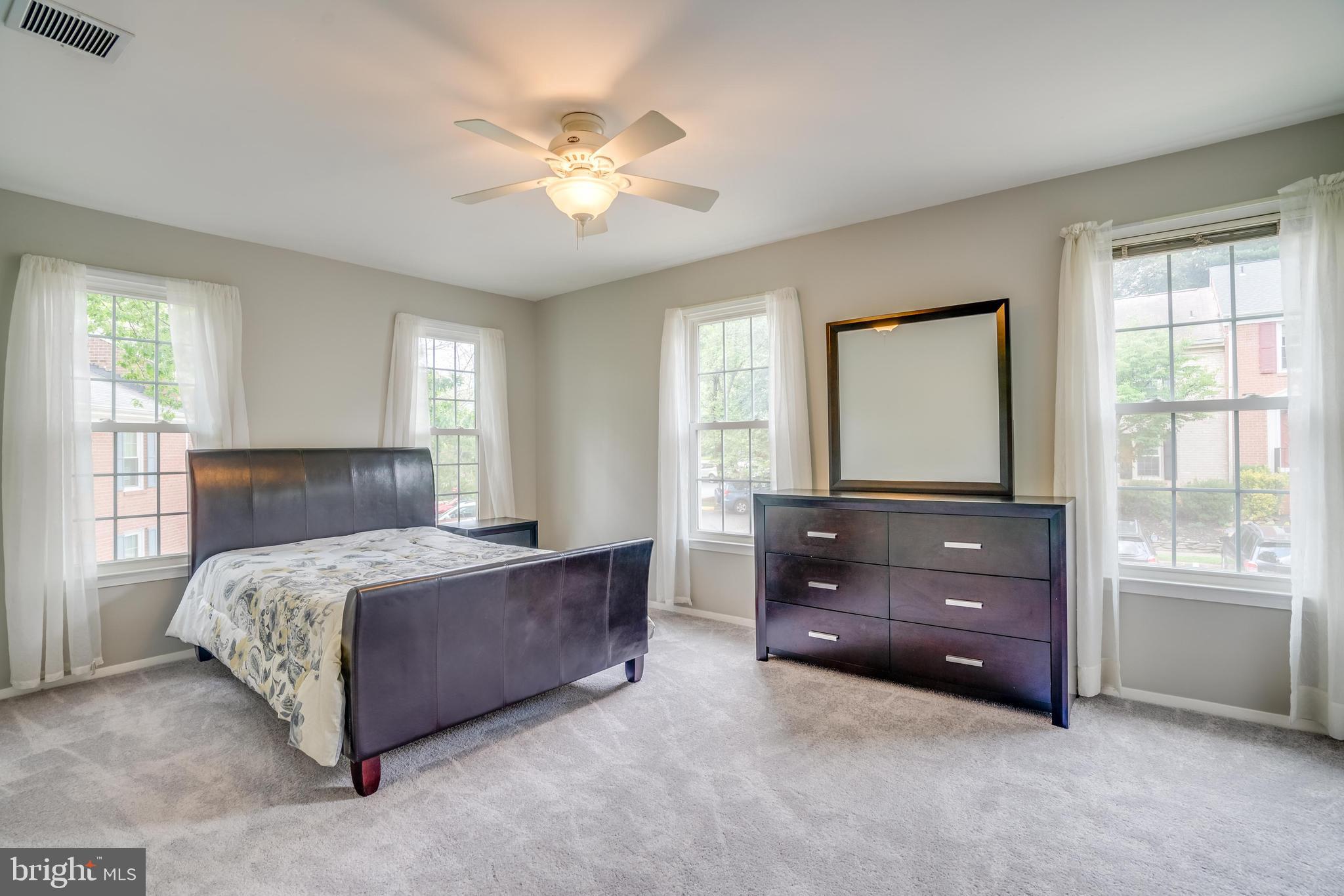 DEEPWOOD - Residential