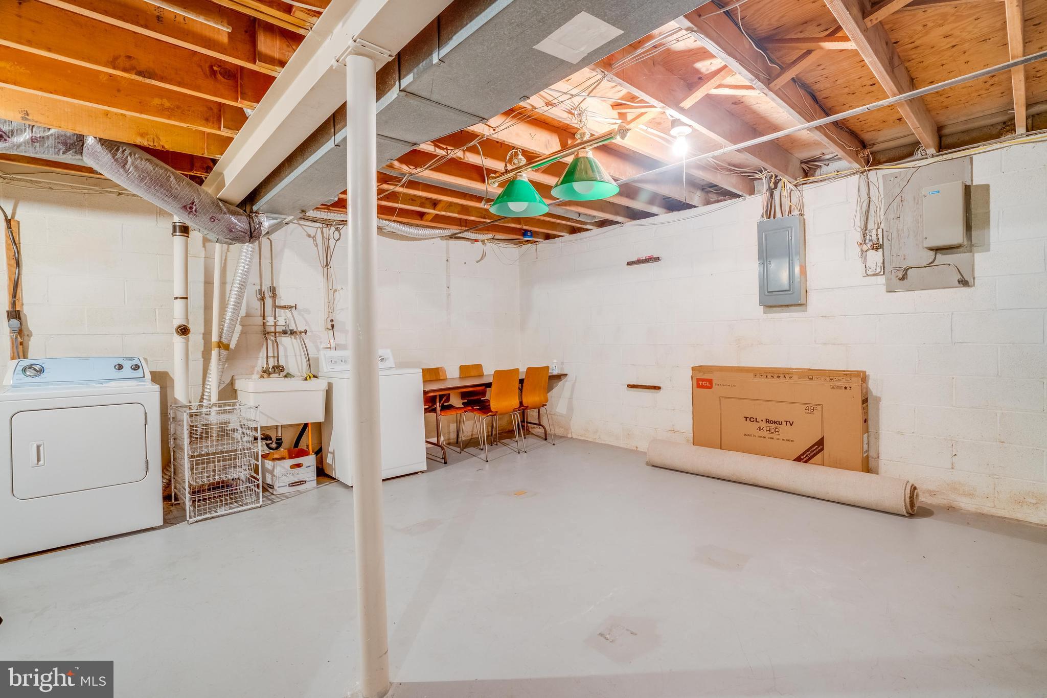 DEEPWOOD - Residential