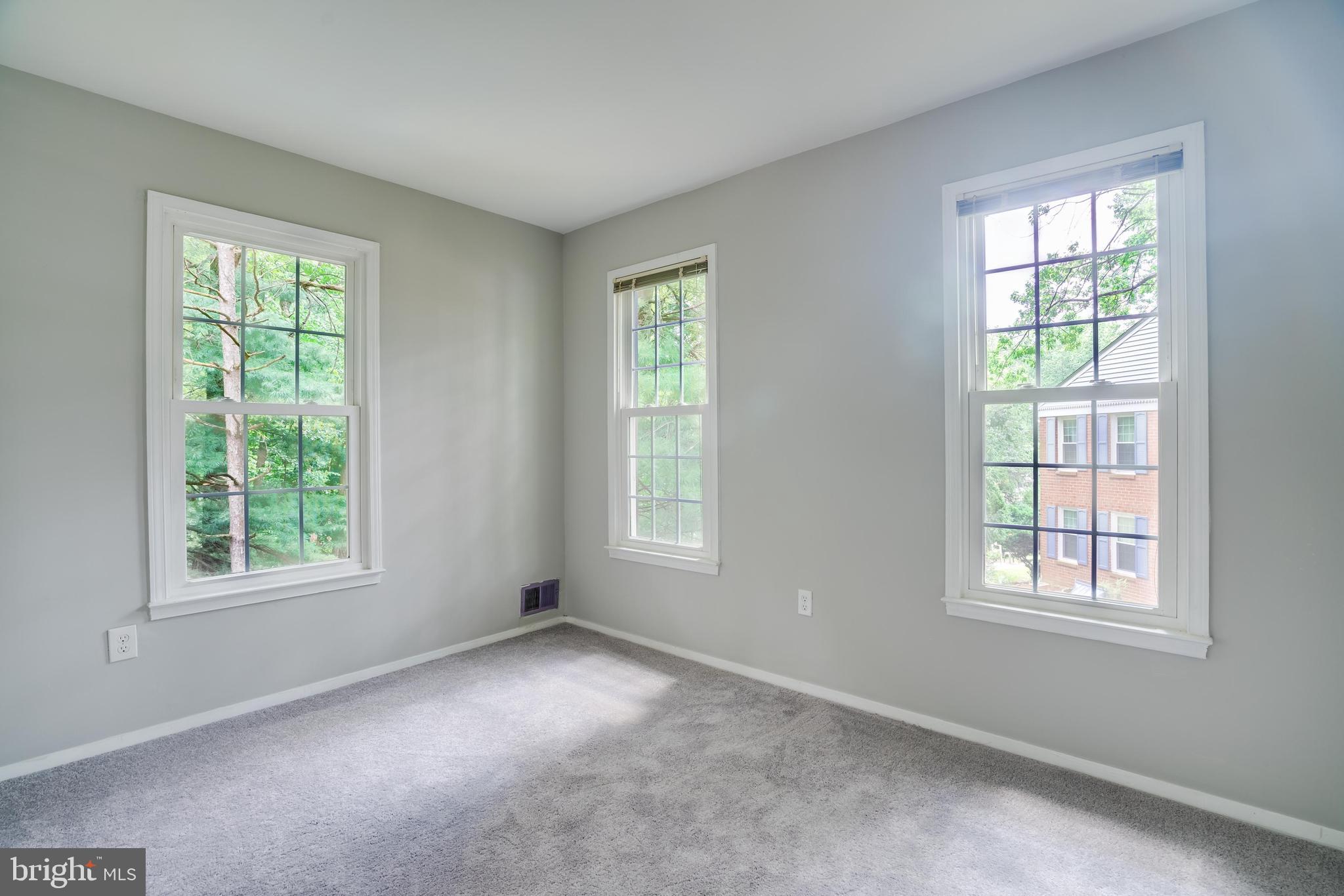 DEEPWOOD - Residential