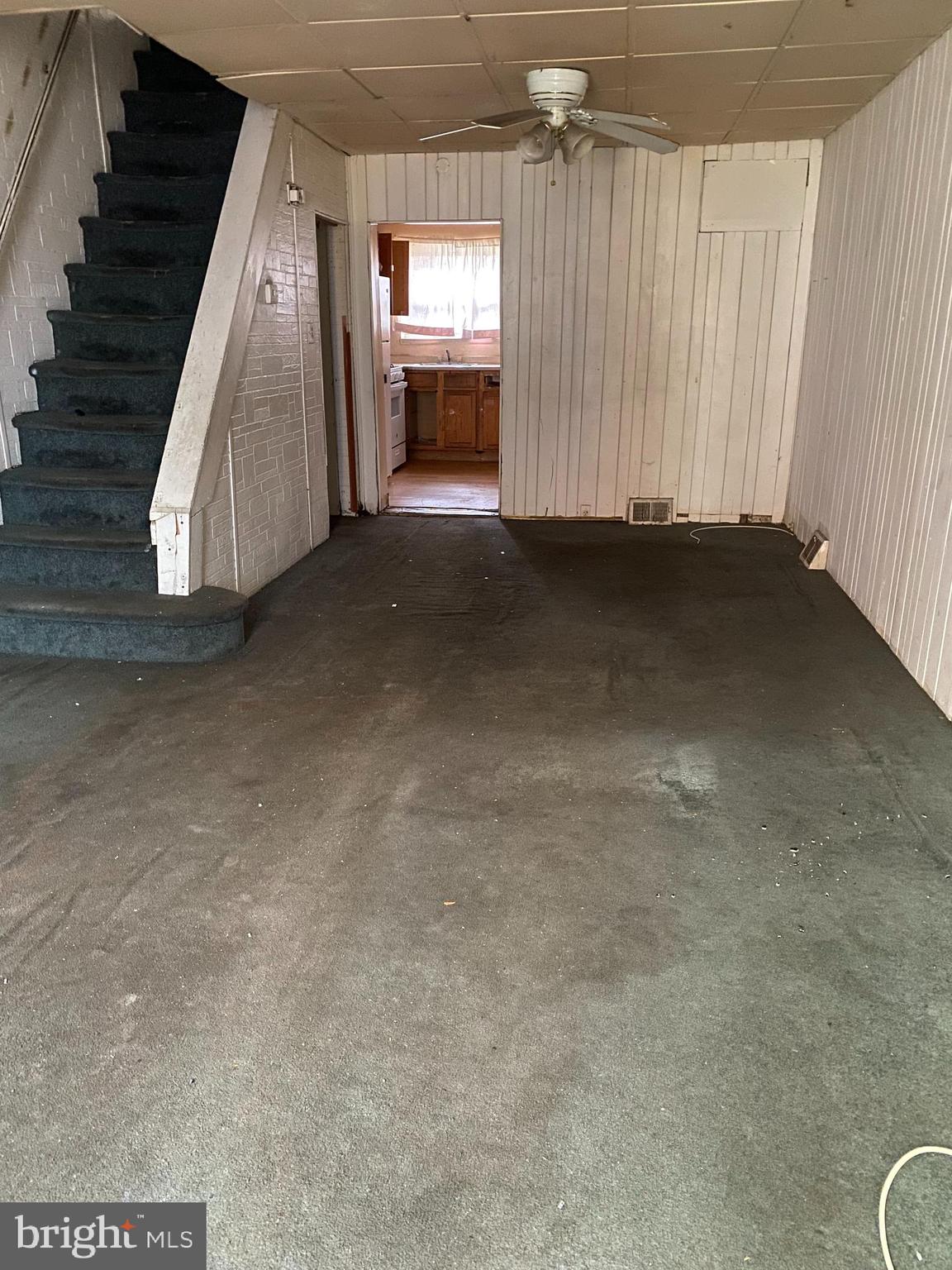 WHITMAN - Residential