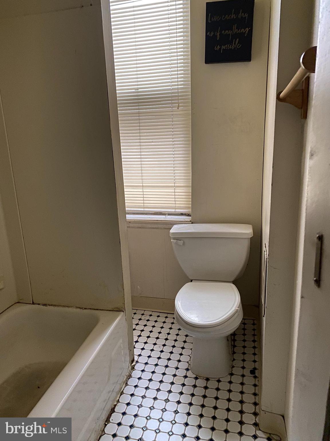 WHITMAN - Residential