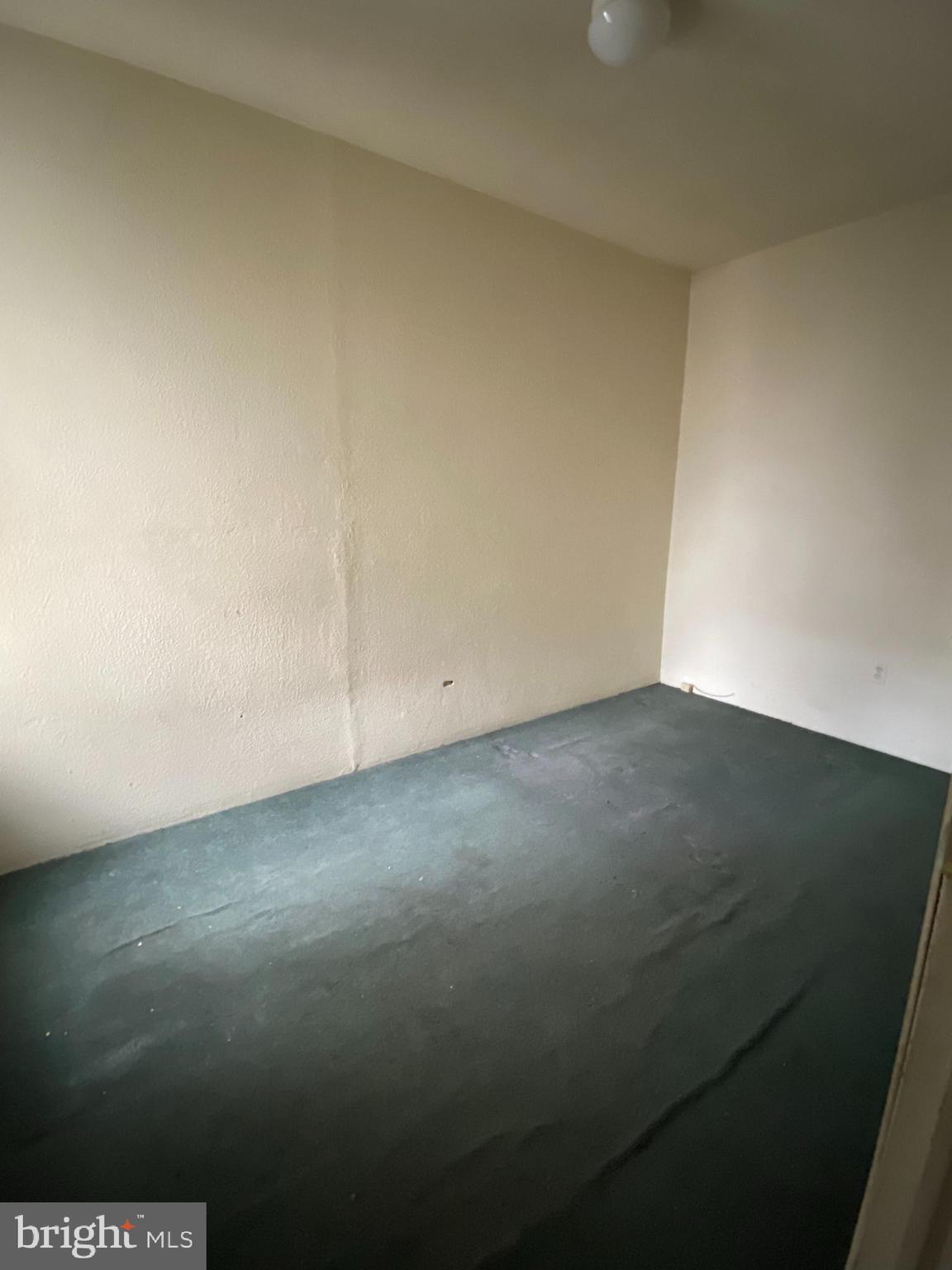 WHITMAN - Residential