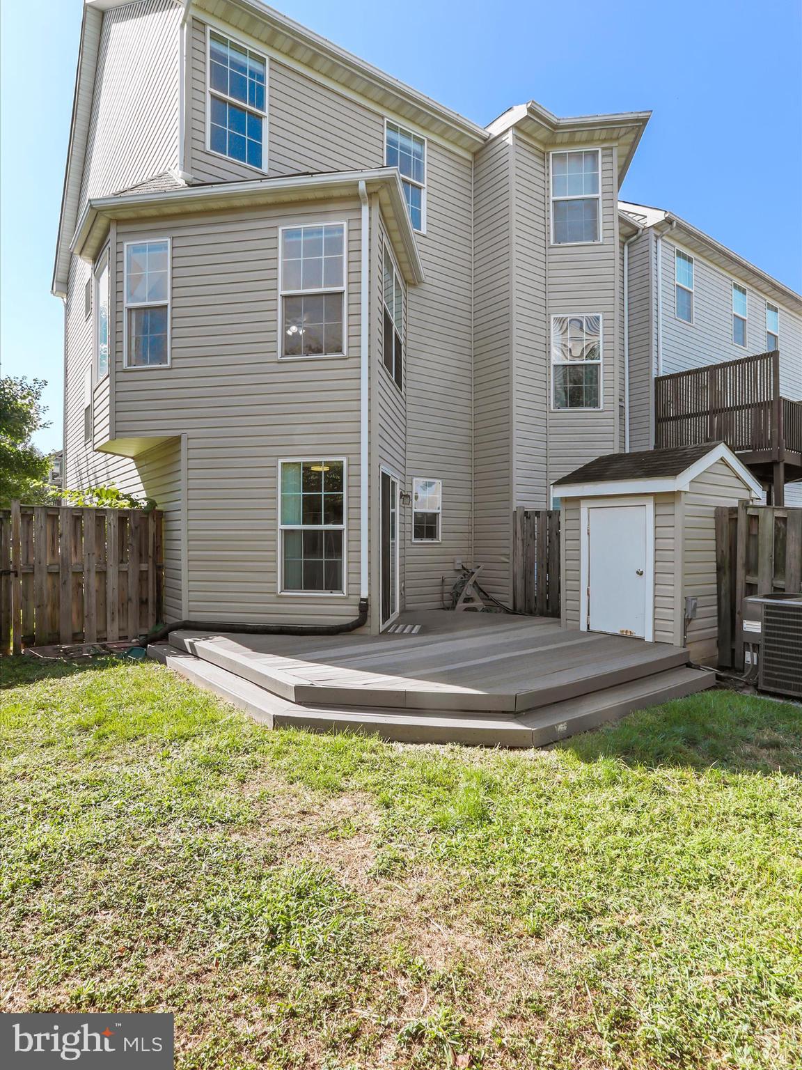 BALLENGER CREEK CENTER POND - Residential