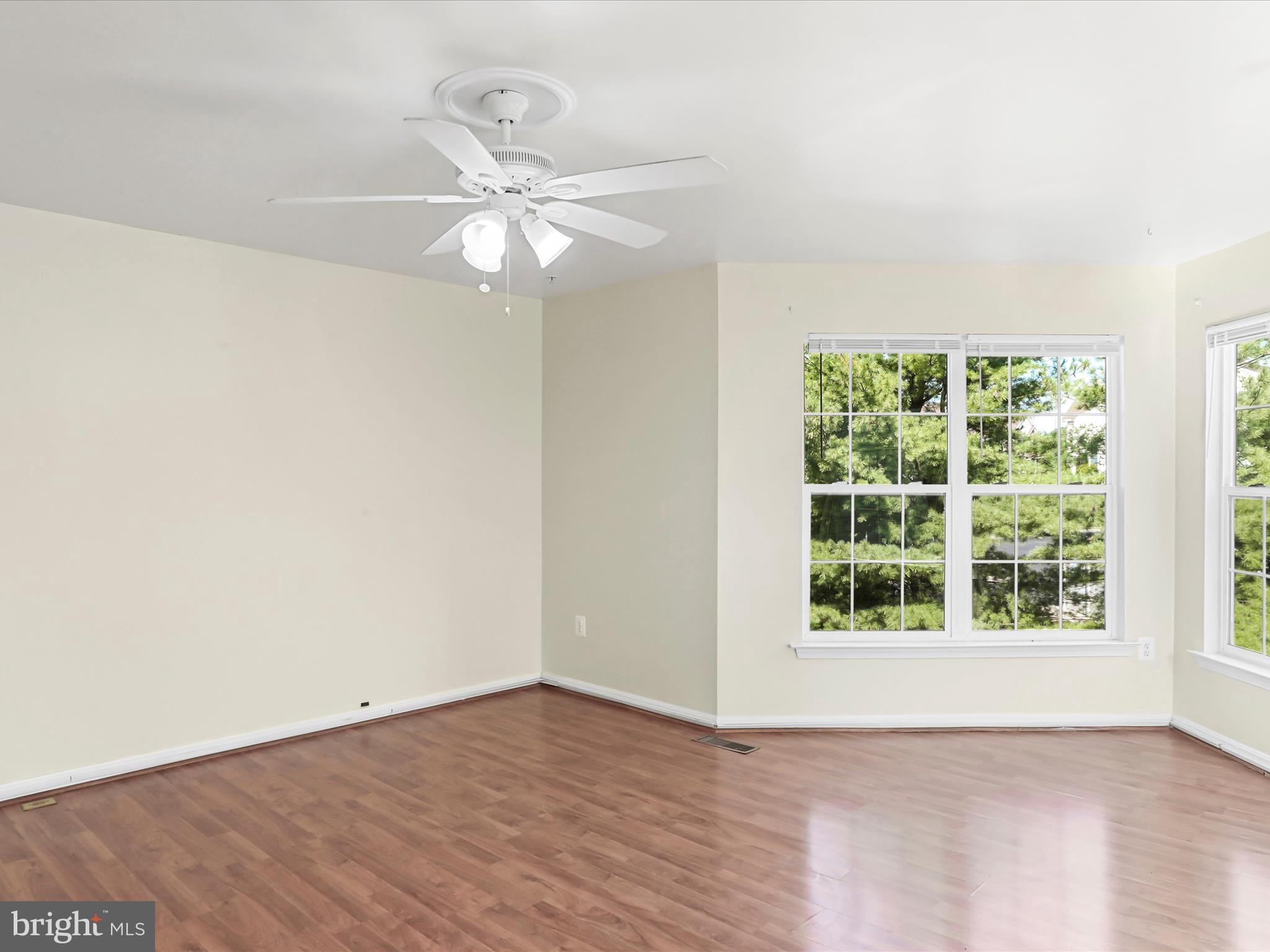 BALLENGER CREEK CENTER POND - Residential