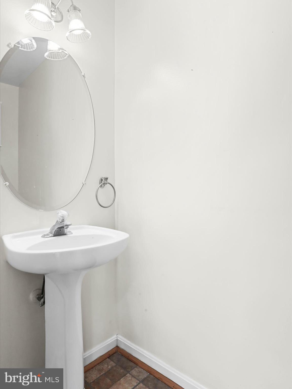 BALLENGER CREEK CENTER POND - Residential