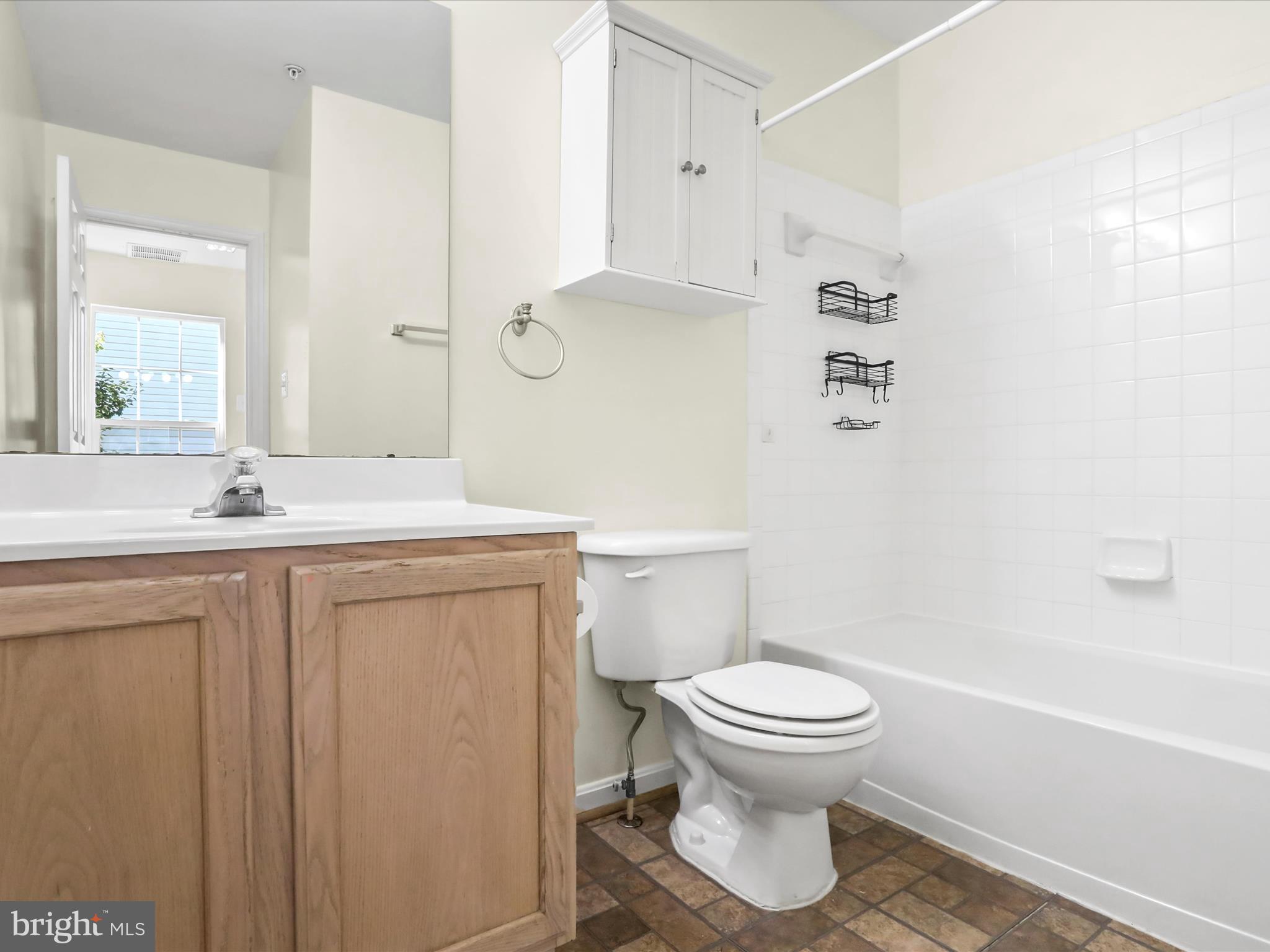 BALLENGER CREEK CENTER POND - Residential