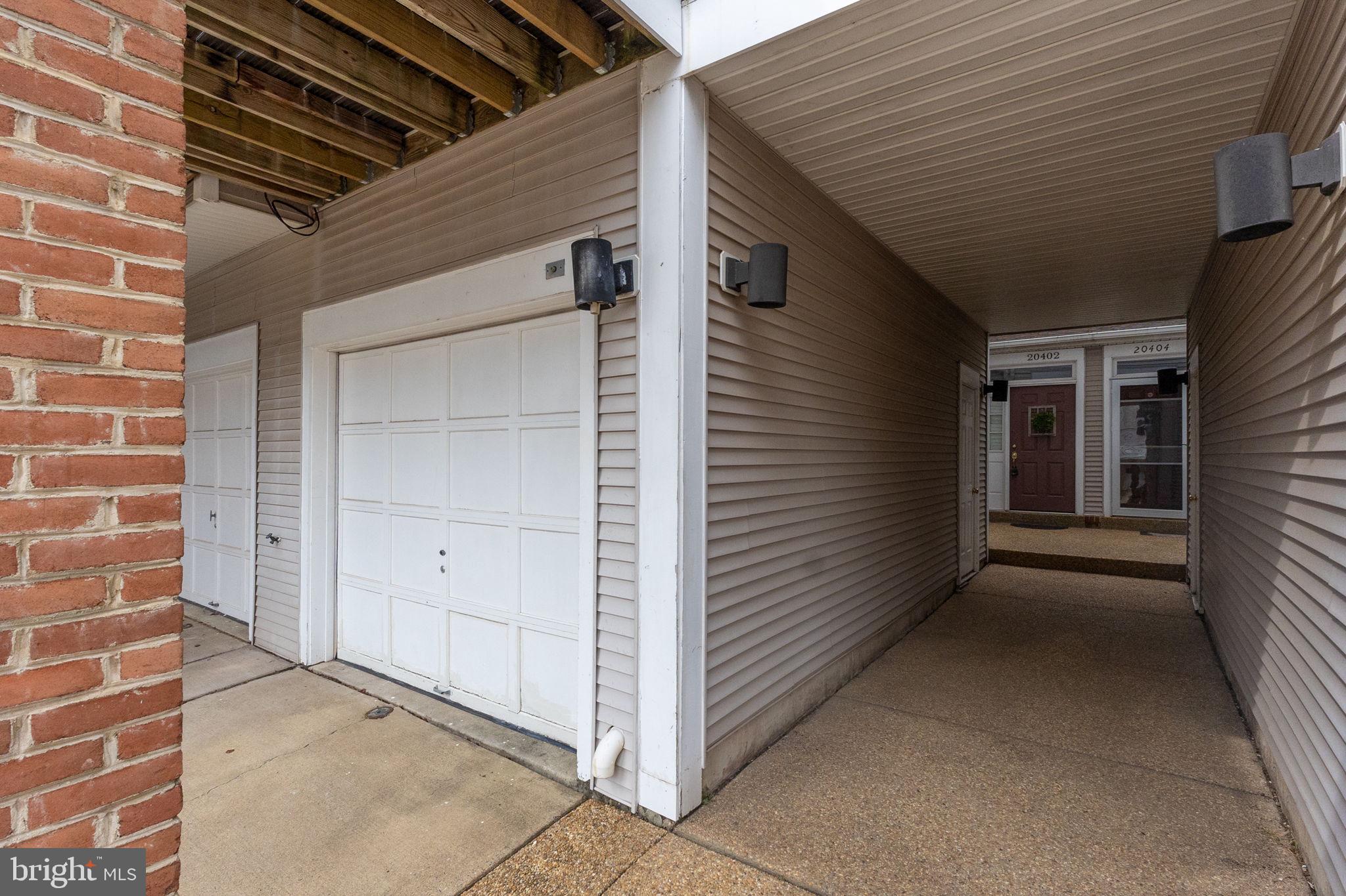 ASHBURN VILLAGE - Residential