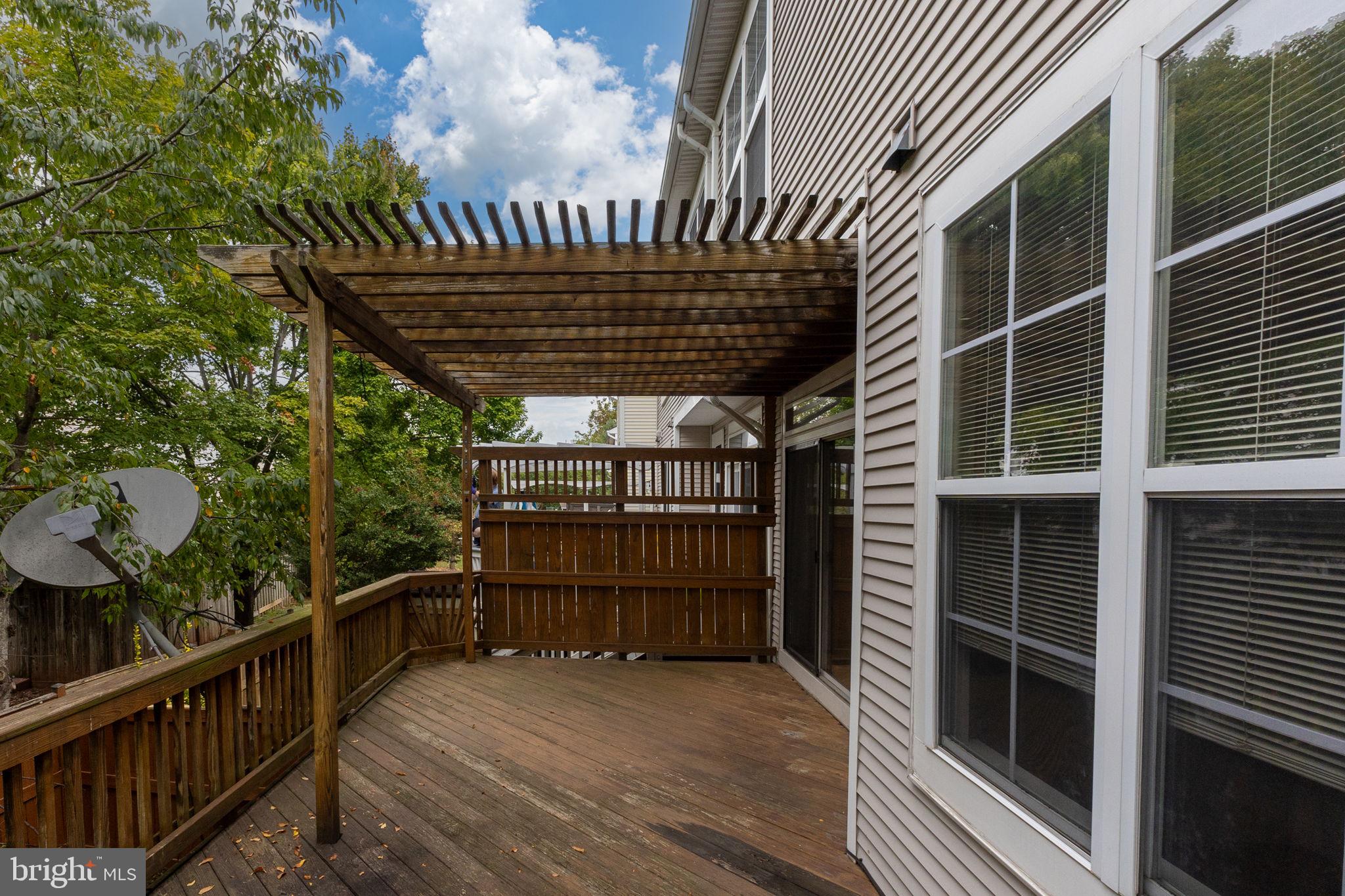 ASHBURN VILLAGE - Residential