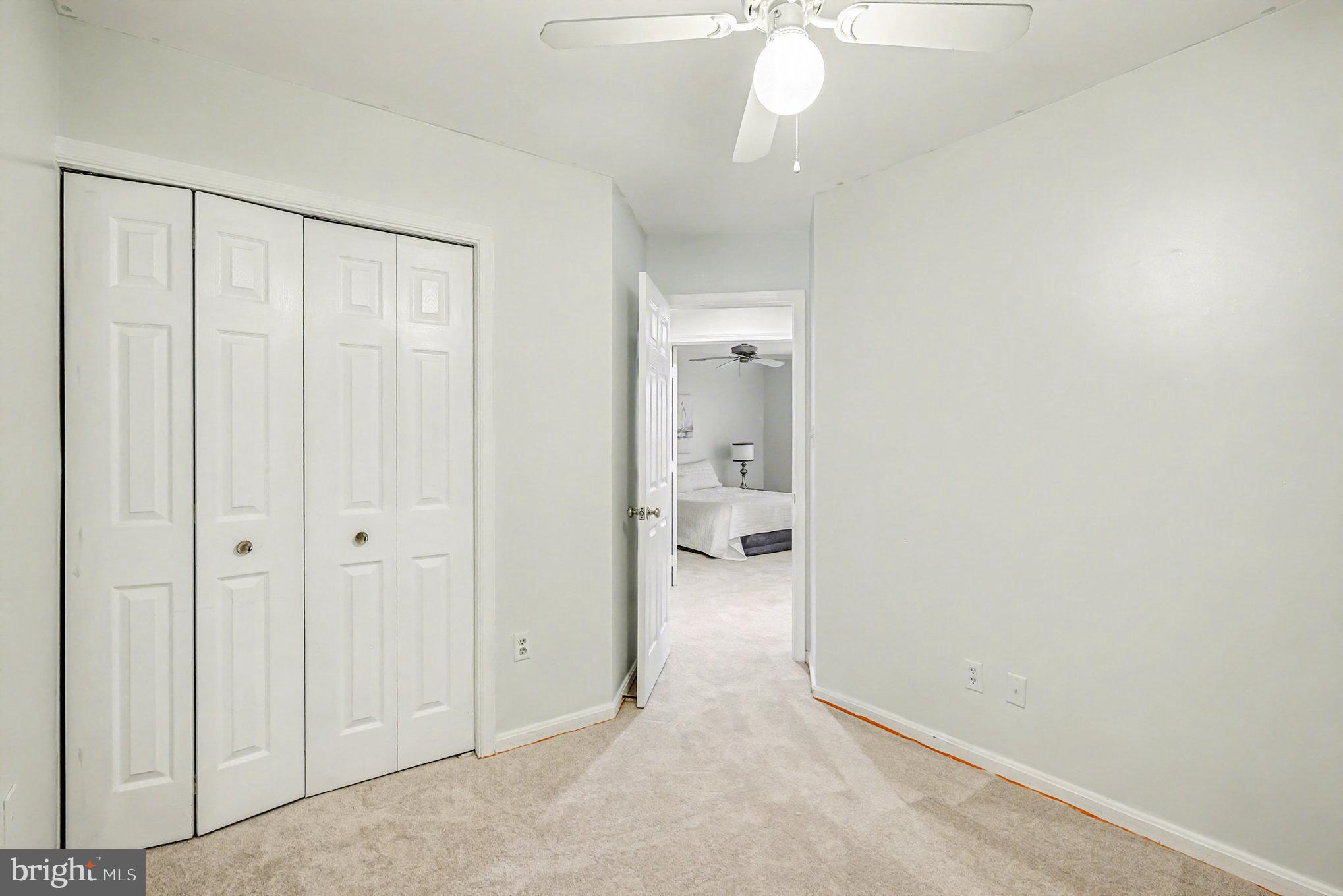 ASHBURN VILLAGE - Residential