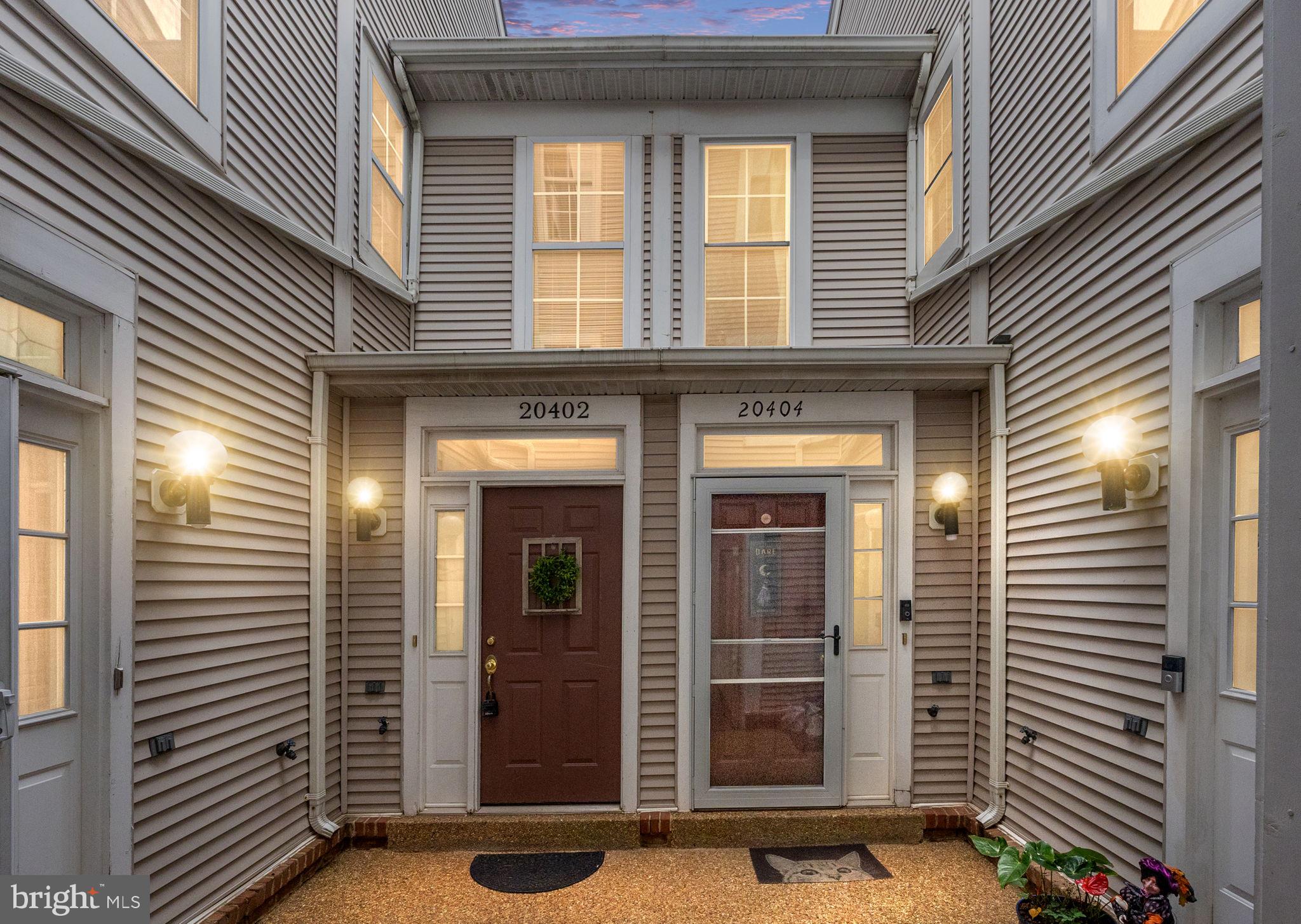 20402 COOL FERN SQUARE 20402